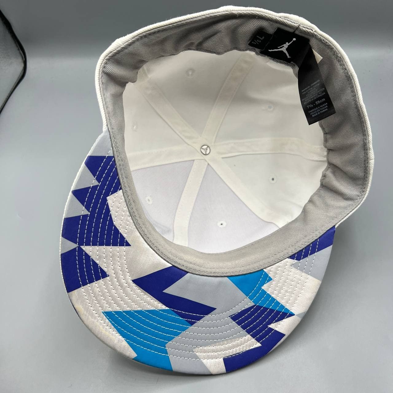 Jordan Brand Air Jordan 23 Hat Men 7 3/8 Embroidered Jumpman Fitted Cap Size ONE SIZE - 2 Thumbnail
