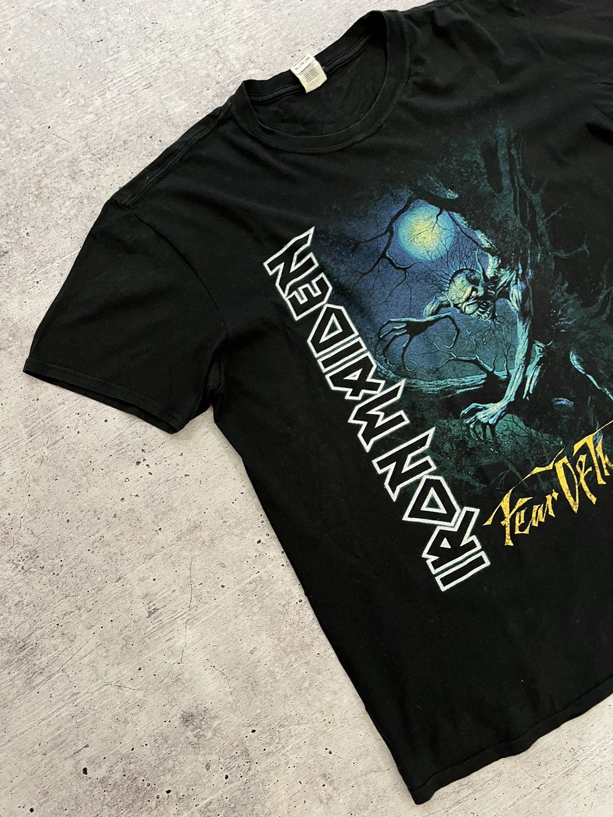 Iron Maiden × Vintage 🩸RARE🩸Vintage Iron Maiden Fear In The Dark 2011 T Shirt Size US XL / EU 56 / 4 - 4 Thumbnail