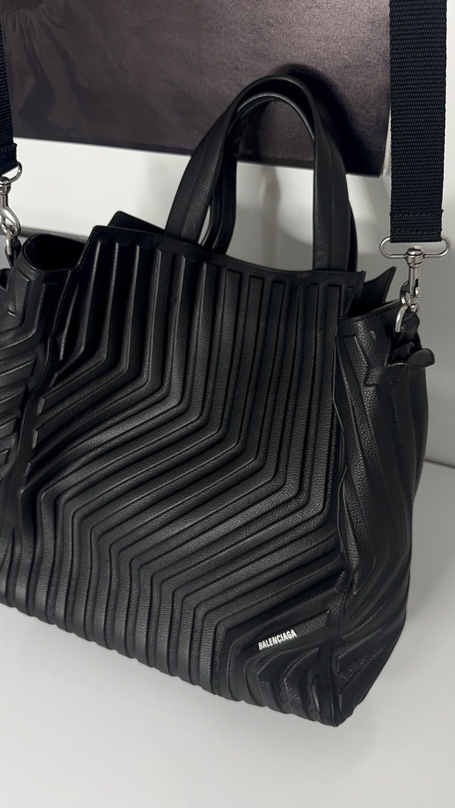 Balenciaga ✅Balenciaga Car East leather bag 2 way Size ONE SIZE - 4 Thumbnail