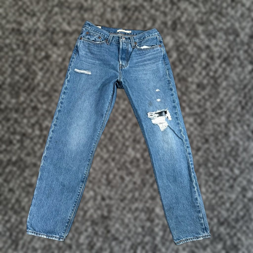 Levi's Levis Premium Wedgie Womens 28 Straight Jeans Medium Wash Denim Size 28" / US 6 / IT 42 - 1 Thumbnail