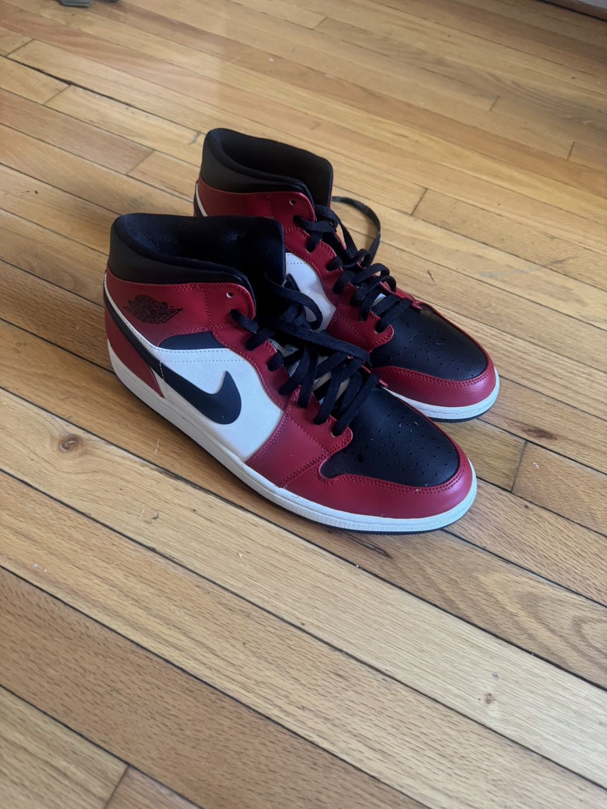 Jordan Brand Air Jordan 1 Mid ‘Chicago Black Toe’ - Size US 13 M Size US 13 / EU 46 - 2 Thumbnail