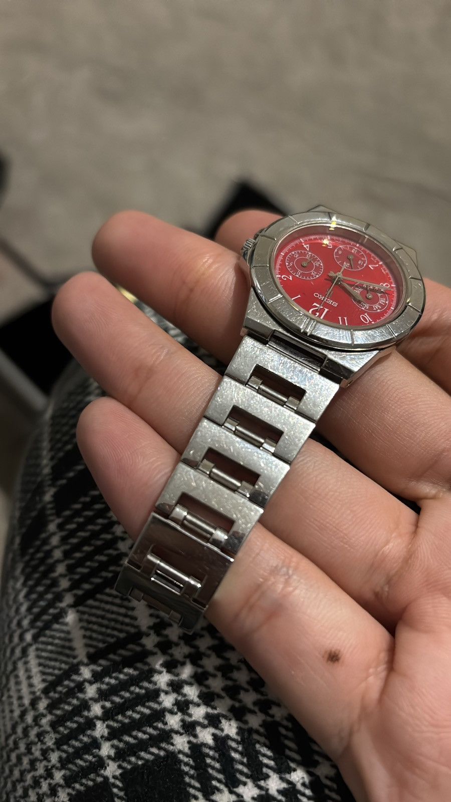 Seiko Vintage Seiko lukia 3 dials red colour dial Size ONE SIZE - 2 Thumbnail