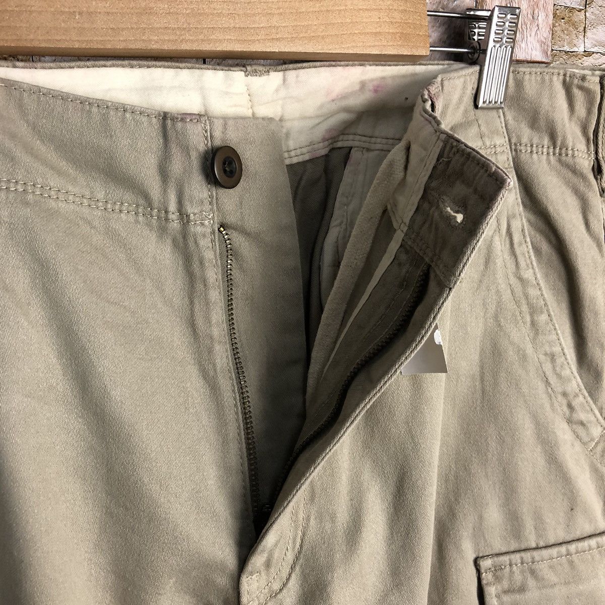 Japanese Brand Uniqlo Cream Cargo Multipocket Pants #A636 Size US 33 - 15 Thumbnail