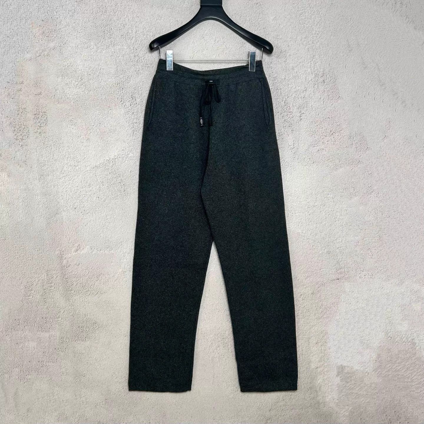Fendi Fendi old money wool knit relaxed pants 44 Size US 28 / EU 44 - 1 Thumbnail