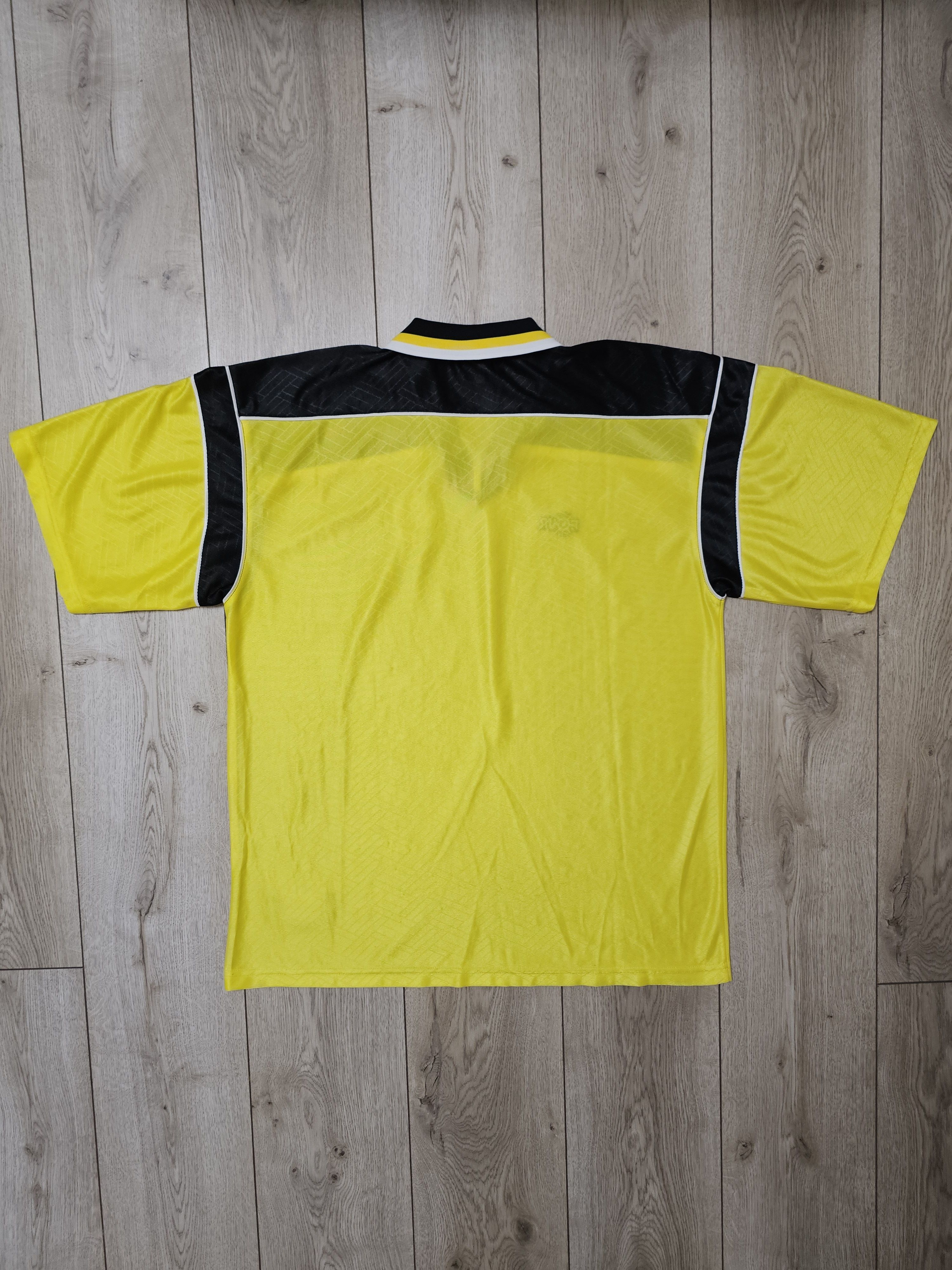 All Sport YOUNG BOYS VINTAGE 90s TRAINING FOOTBALL SHIRT SOCCER JERSEY Size US L / EU 52-54 / 3 - 2 Thumbnail