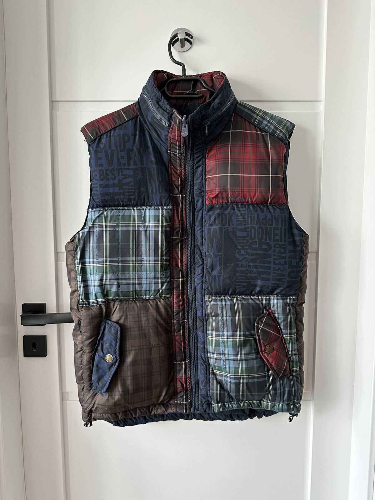 Desigual Desigual patchwork hooded padded reversible vest gilet blue Size US L / EU 52-54 / 3 - 1 Thumbnail
