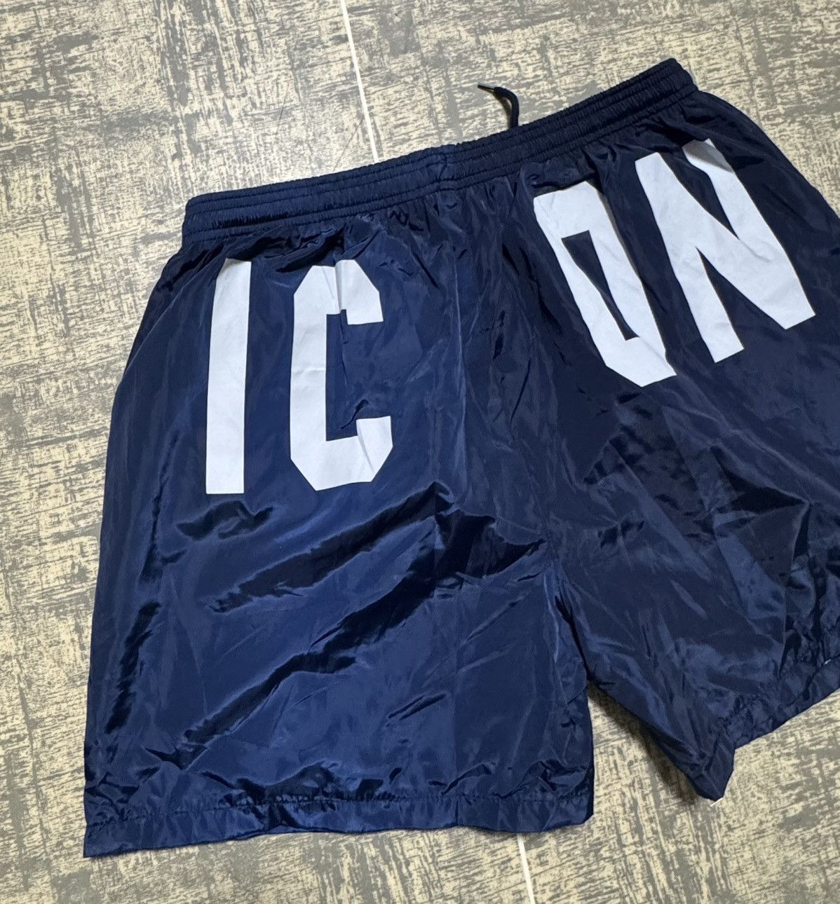 Dsquared2 × Vintage DSQUARED2 Swim Shorts Size US 42 / EU 58 - 9 Thumbnail