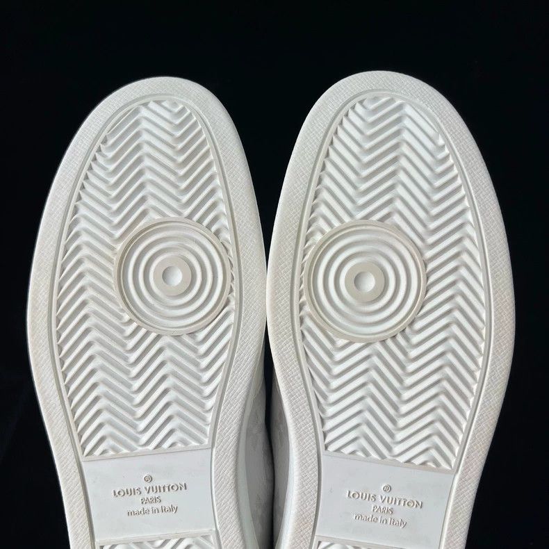 Louis Vuitton Louis Vuitton Classic presbyopic sports board shoes Size US 9.5 / EU 42-43 - 8 Thumbnail