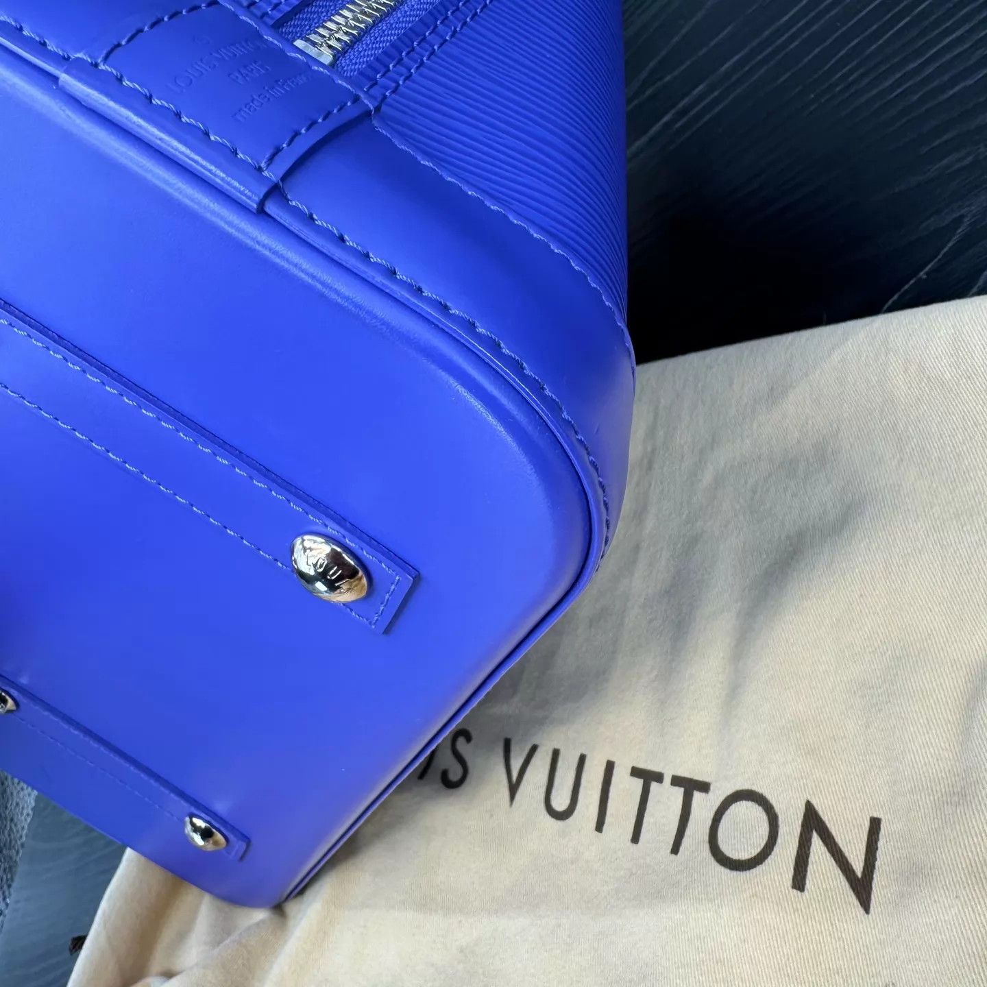 Louis Vuitton LV Alma Water Ripple Blue Shell Bag Mint Size ONE SIZE - 7 Thumbnail