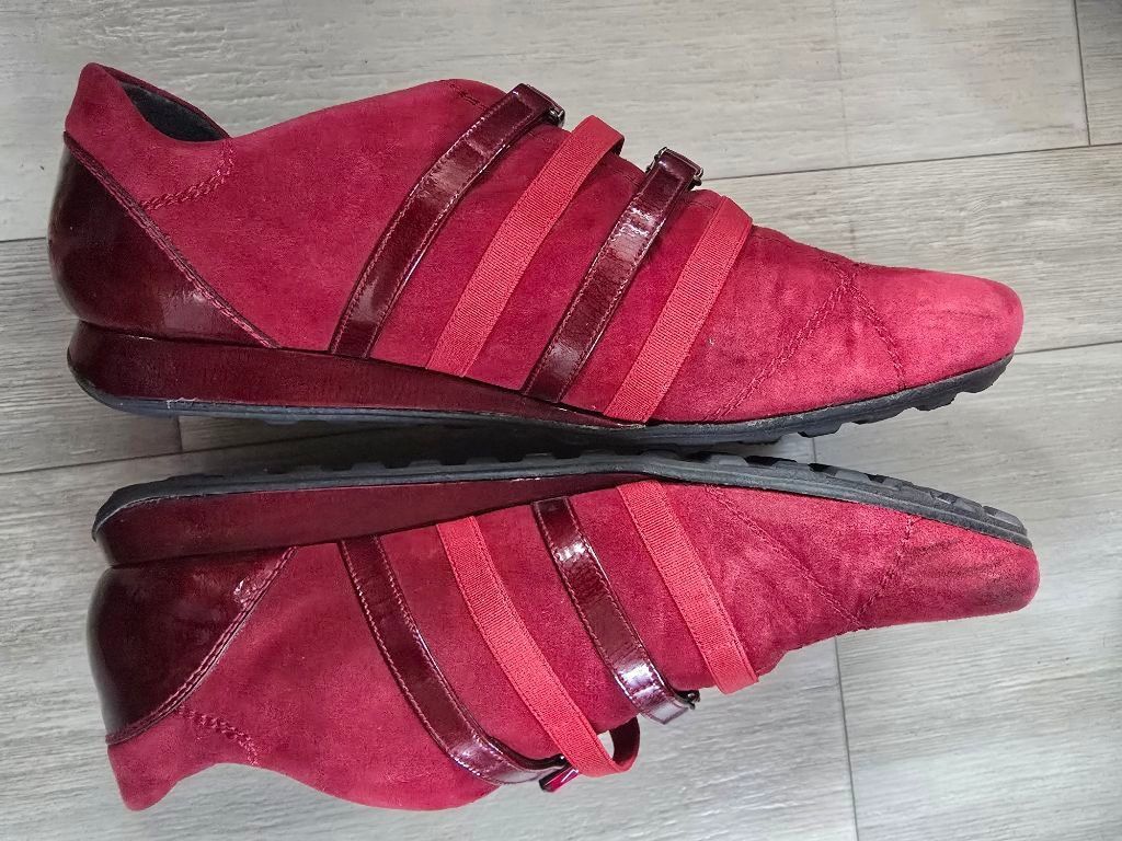 Stuart Weitzman Women's Stuart Weitzman Red Suede Sneakers Size 8.5 Size US 8.5 / IT 38.5 - 3 Thumbnail