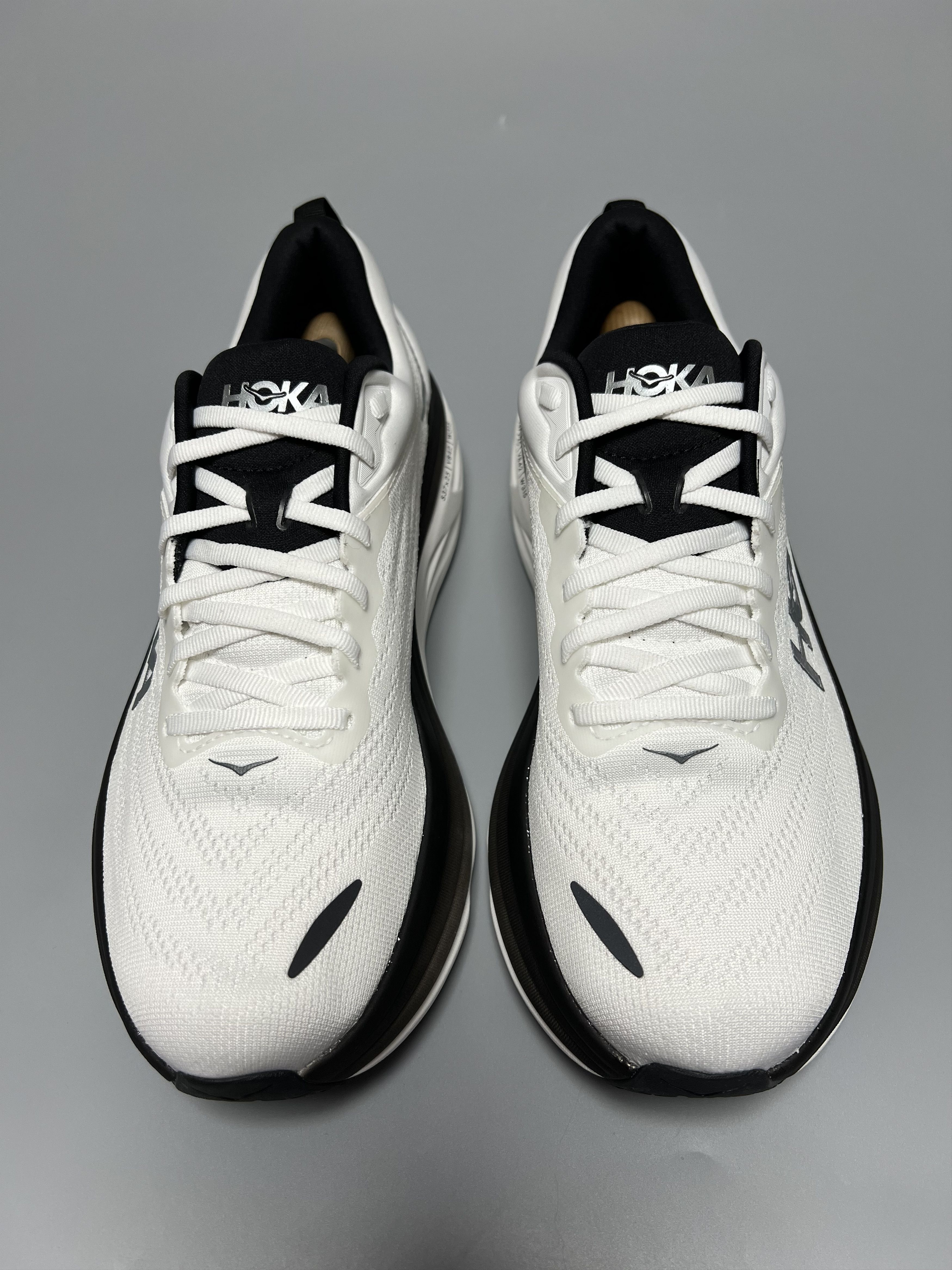 Hoka 10.5D Hoka One One Bondi 8 Running Shoes 1123202-WBLC Size US 10.5 / EU 43-44 - 4 Thumbnail