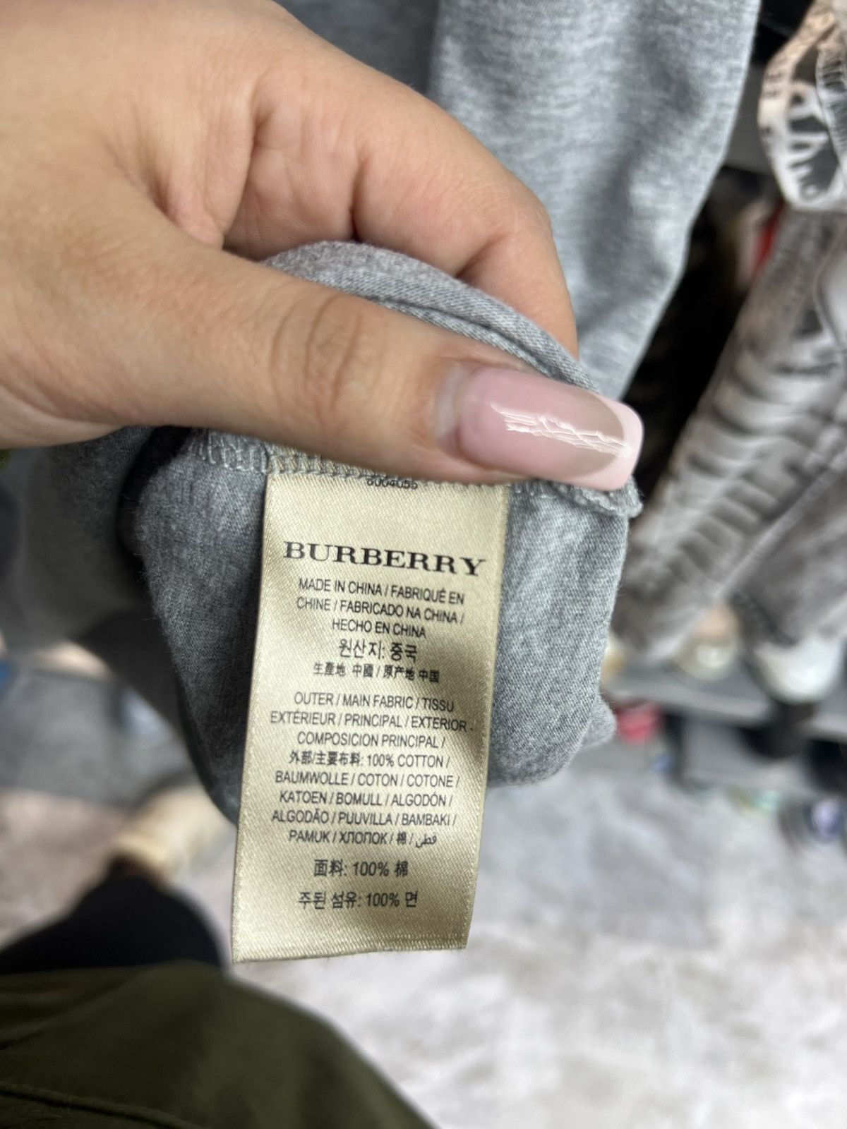 Burberry Burberry Embroidered Logo T-Shirt Size US XL / EU 56 / 4 - 9 Thumbnail