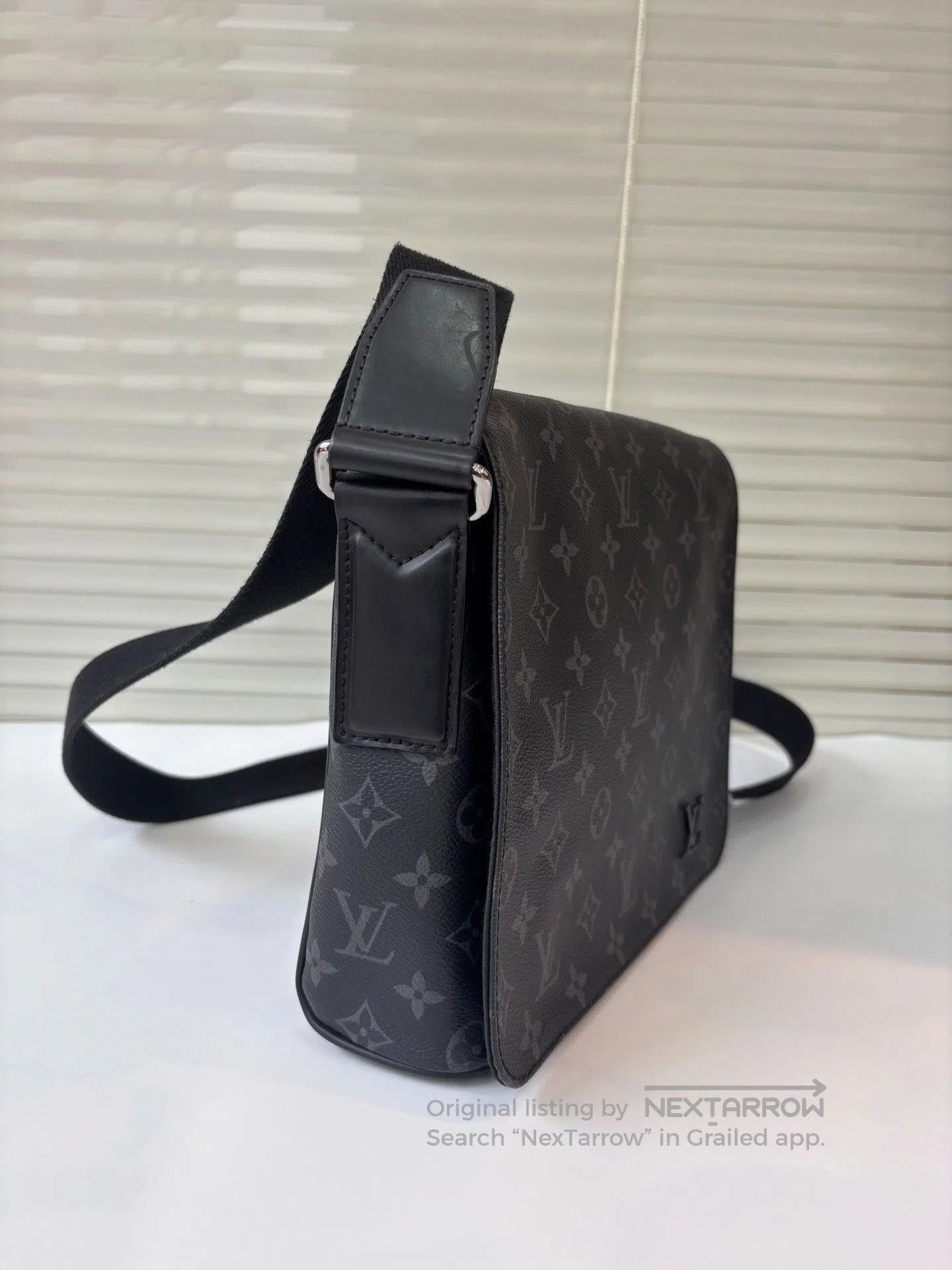 Louis Vuitton Louis Vuitton Monogram Messenger Small. Size ONE SIZE - 4 Thumbnail