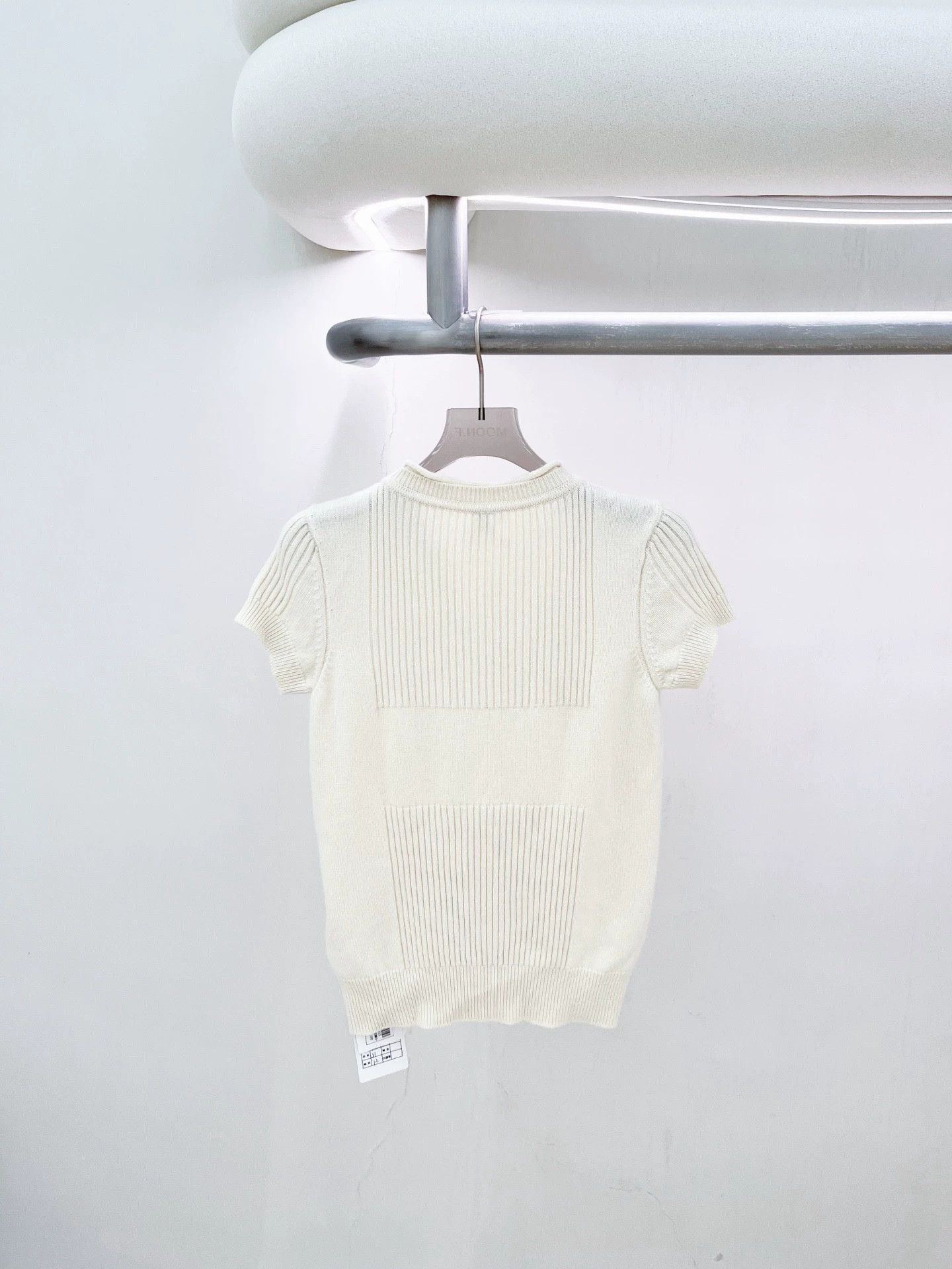 Hermes Hermes Beige Knit SS 34 (99 New) Size XS / US 0-2 / IT 36-38 - 2 Thumbnail