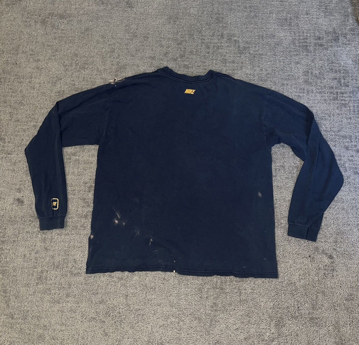 Nike × Vintage Vintage Y2K Nike Center Big Swoosh Navy Longsleeve T Shirt Size US L / EU 52-54 / 3 - 2 Thumbnail