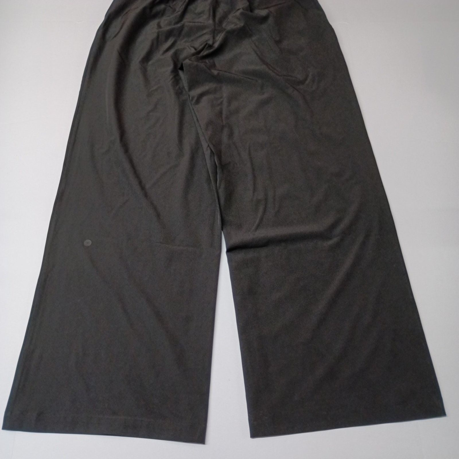 Avia Avia Women's Black M 8-10 FT Pleated Trouser Wide Leg Pants Size 30" / US 8 / IT 44 - 9 Thumbnail