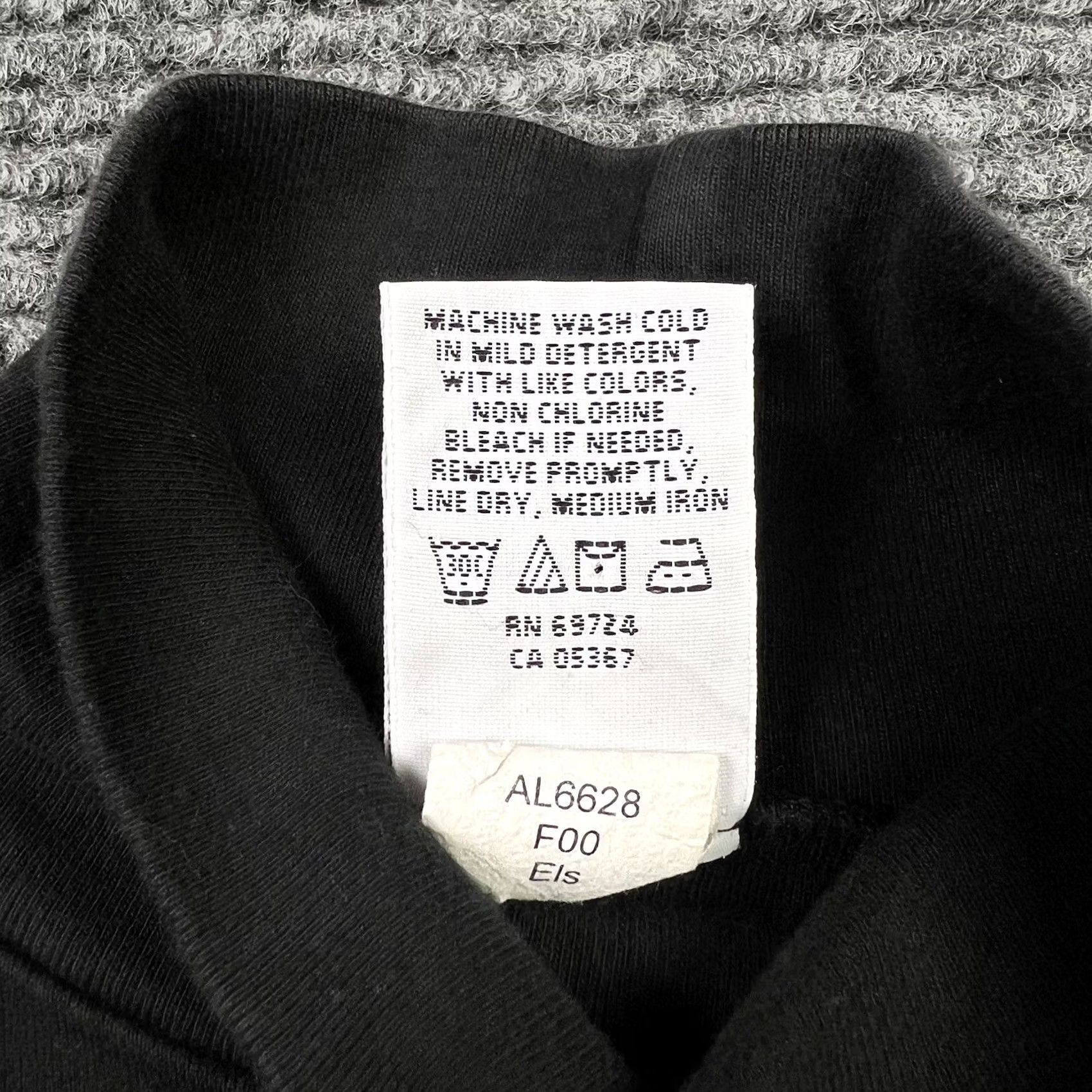 Vintage VINTAGE Columbia Turtleneck T-Shirt Womens Small 100% Cotton Black 90s Sportswear Modern Fitness Wear Mens Womens Girls Size S / US 4 / IT 40 - 5 Thumbnail