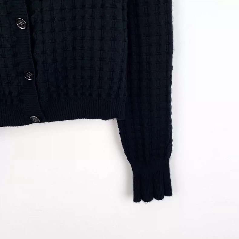 Chanel Chanel Black cashmere single-breasted long-sleeved knitted Size M / US 6-8 / IT 42-44 - 4 Thumbnail