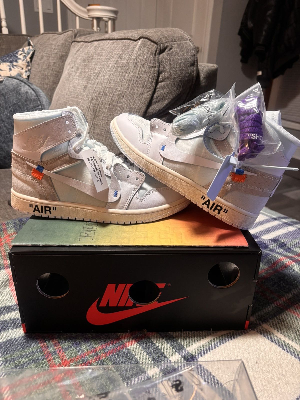 Nike × Off-White Virgil Abloh Archive x Air Jordan 1 Retro High OG 'Alaska' Size US 8 / EU 41 - 13 Thumbnail