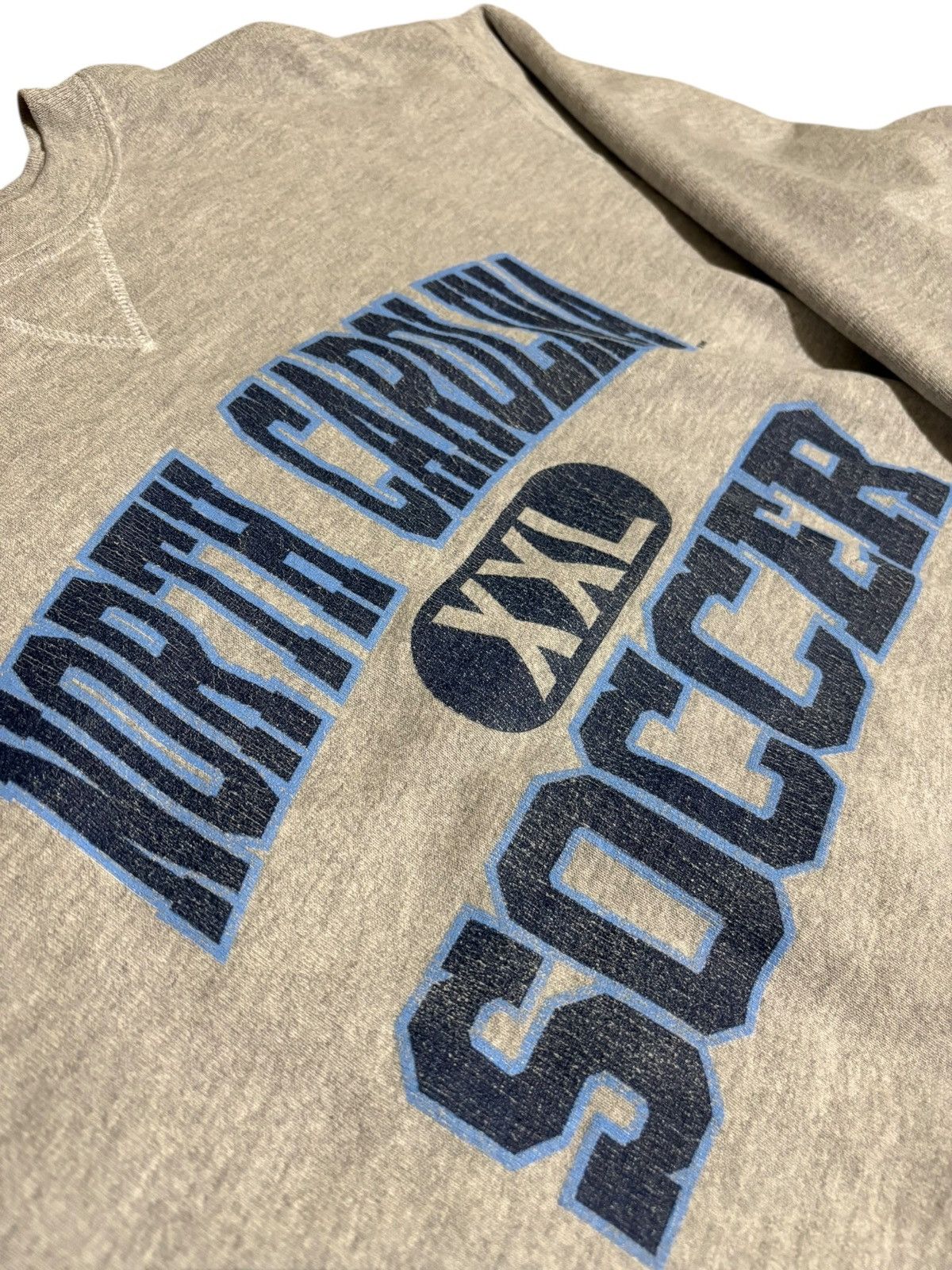 Champion *VINTAGE* Champion North Carolina XXL Soccer Crewneck Size US M / EU 48-50 / 2 - 2 Thumbnail