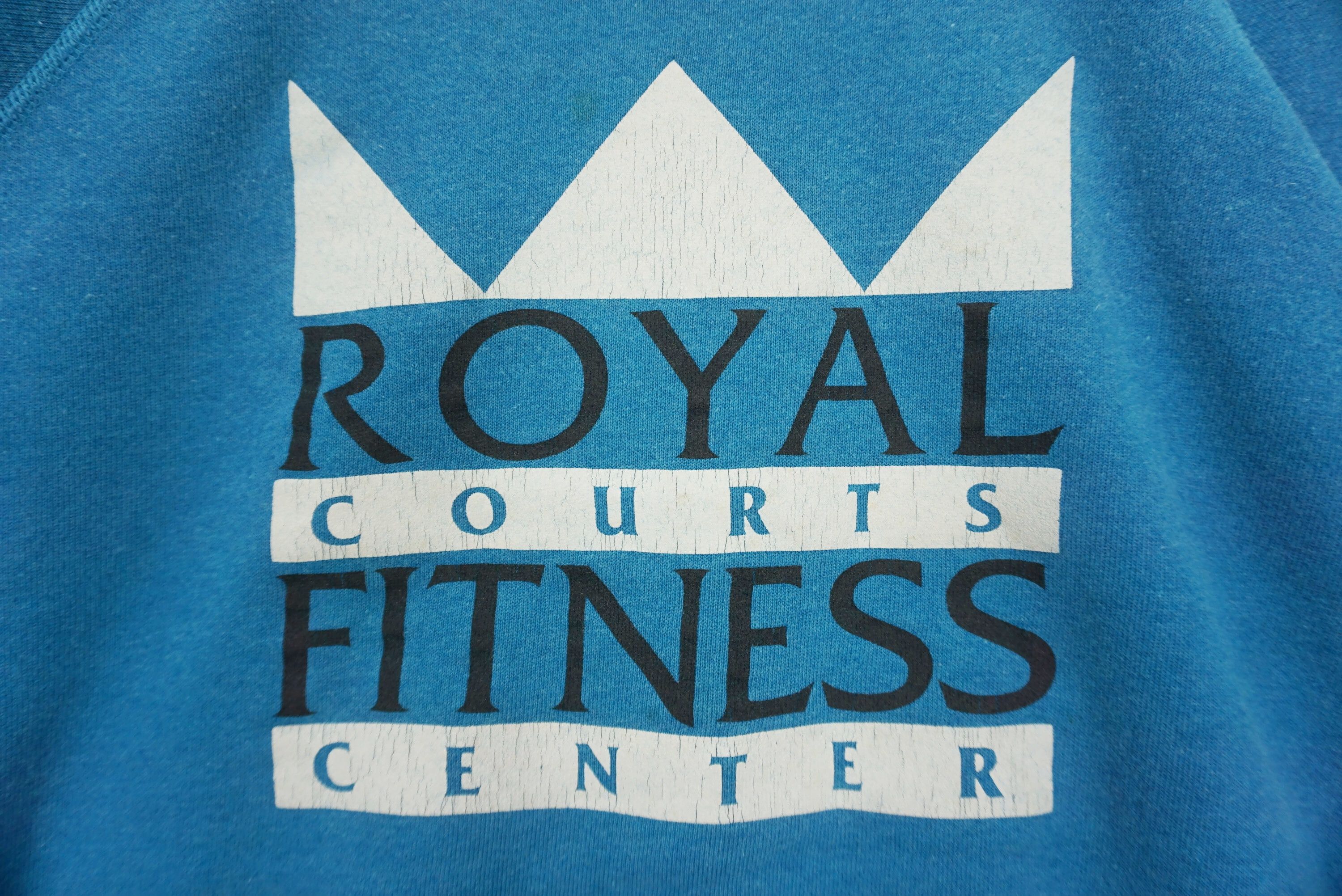 Hanes Vintage Royal Courts Fitness Center Hanes Sweatshirt USA Size US L / EU 52-54 / 3 - 4 Thumbnail