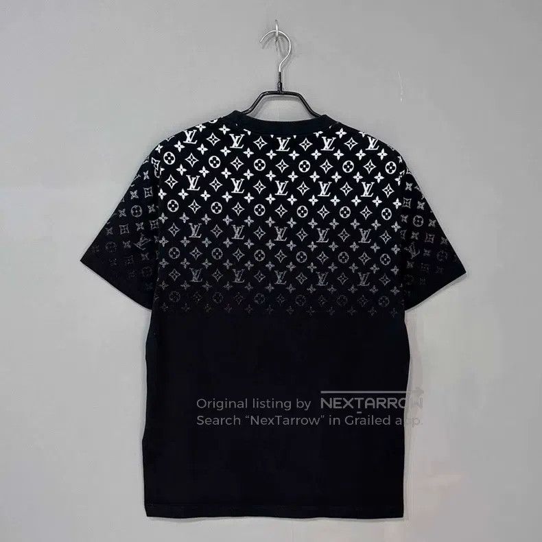 Louis Vuitton Louis Vuitton Black upper half gradient full logo short sl Size US M / EU 48-50 / 2 - 3 Thumbnail