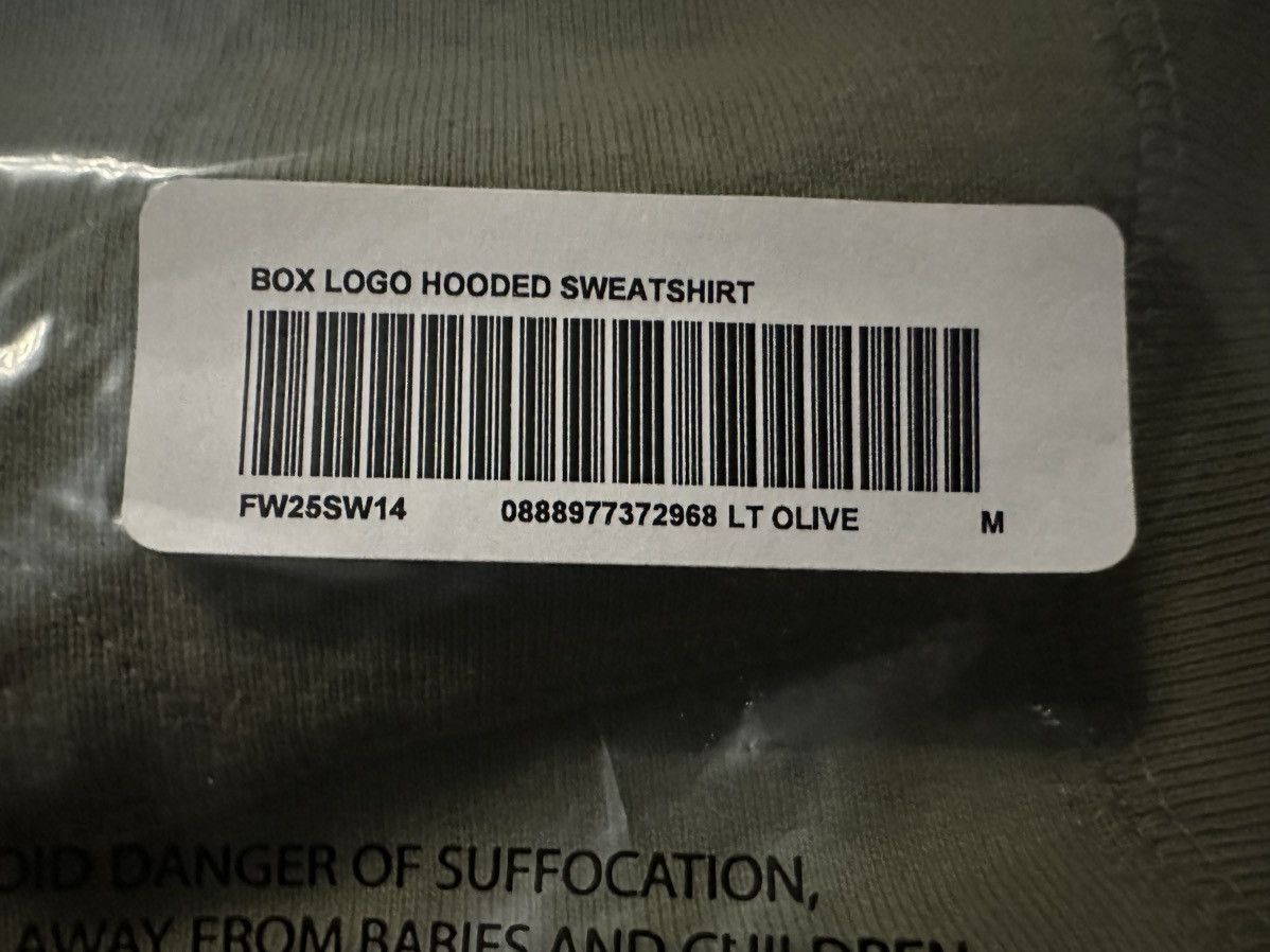 Supreme Supreme Box Logo Size US M / EU 48-50 / 2 - 2 Thumbnail