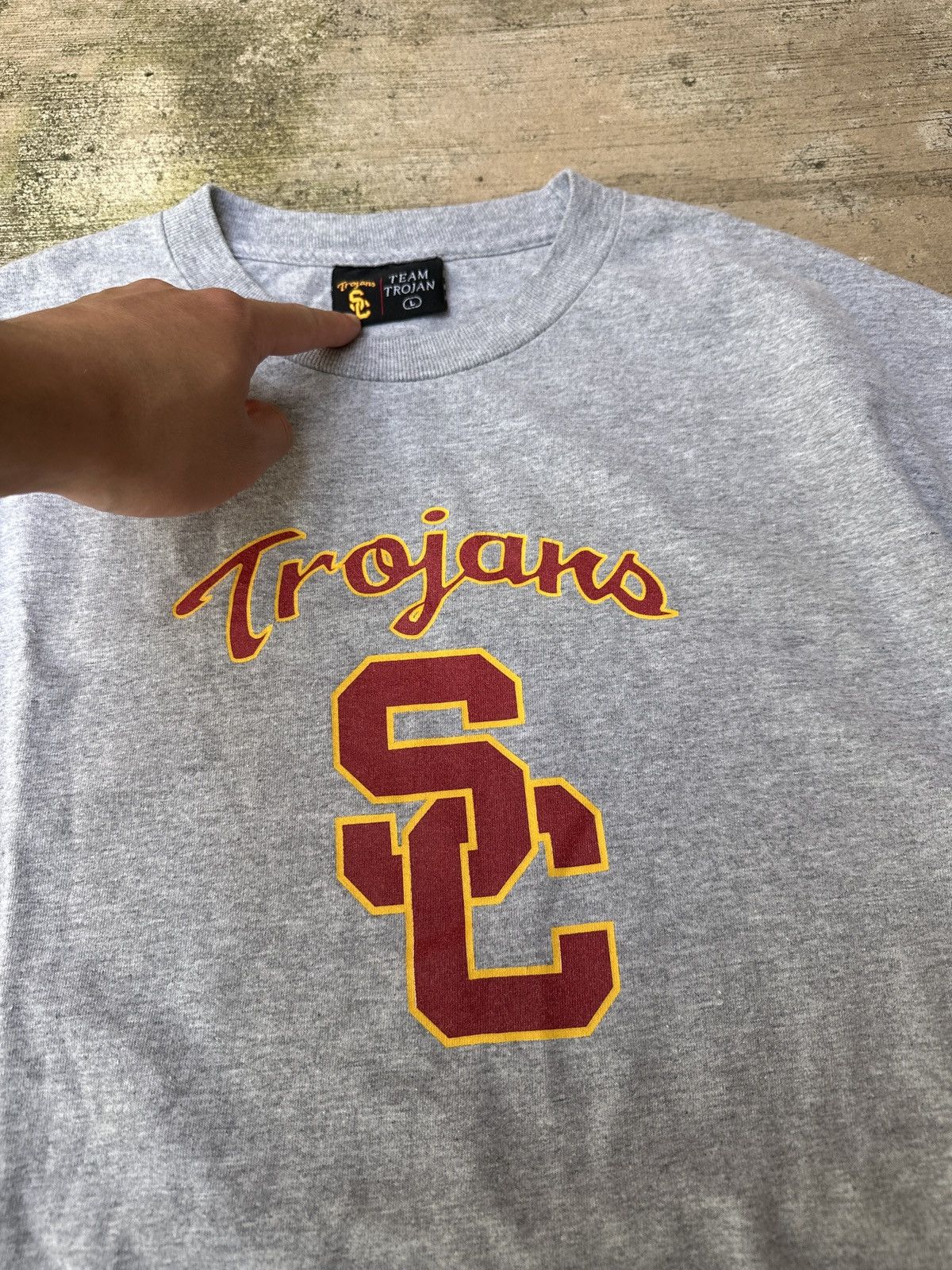 Vintage Vintage 90s USC Trojans Gray Logo T-Shirt Size US L / EU 52-54 / 3 - 2 Thumbnail