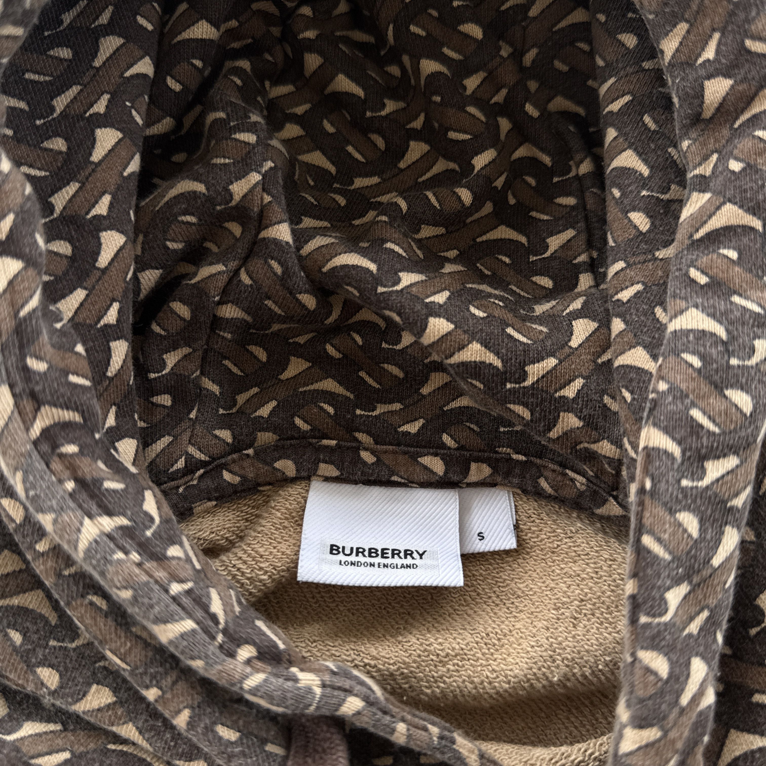 Burberry Burberry London England Monogram All Over Print Hoodie Size US S / EU 44-46 / 1 - 5 Thumbnail