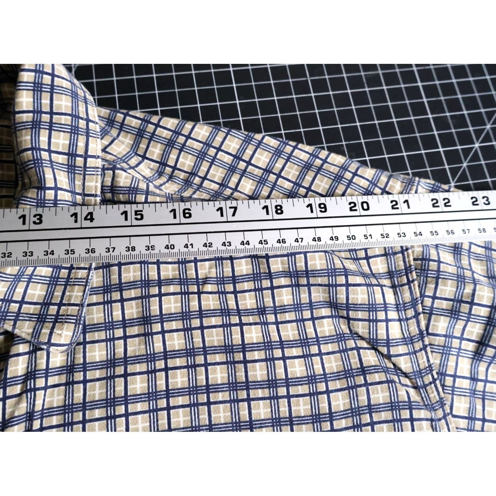 Ariat Ariat Shirt Men's 2XL FR Snap Long Sleeve Plaid Beige Blue Heavyweight Cotton Workwear Size US XXL / EU 58 / 5 - 7 Thumbnail