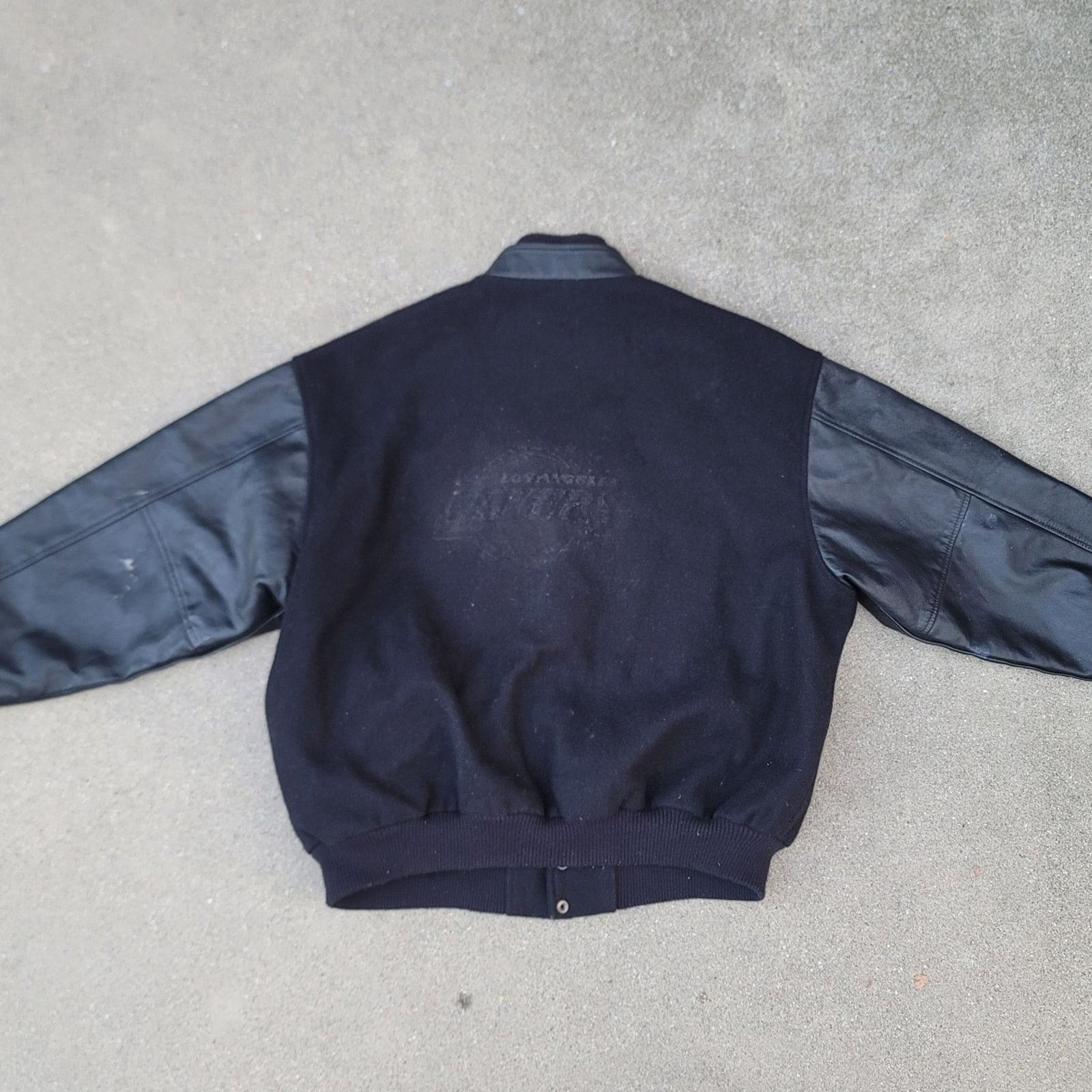 The Unbranded Brand Vtg Los Angeles Lakers Light-Up Varsity Letterman Jacket Size US XXL / EU 58 / 5 - 2 Thumbnail