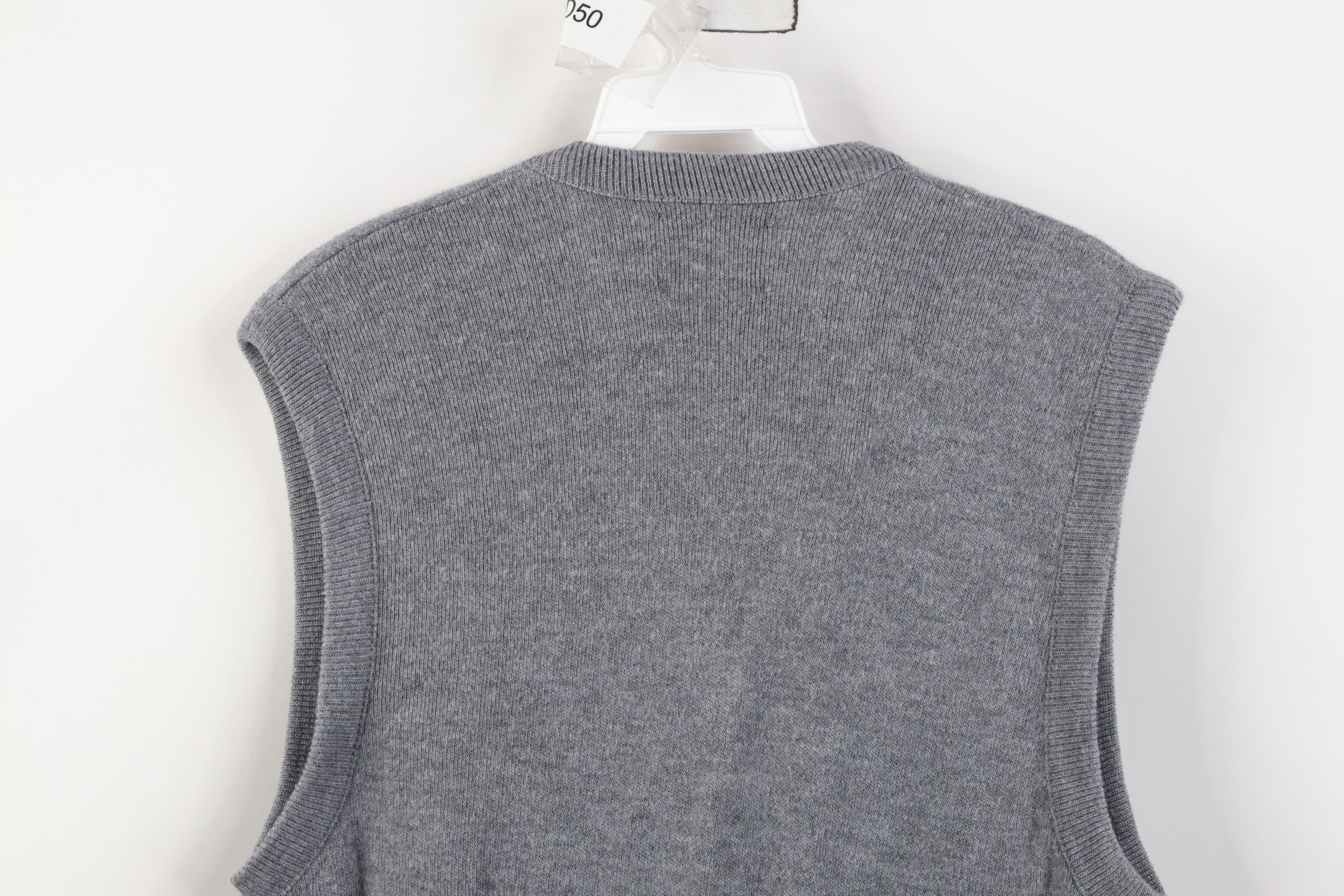 Vintage Vintage 70s Streetwear Knit V-Neck Sweater Vest Gray USA Size US M / EU 48-50 / 2 - 9 Thumbnail