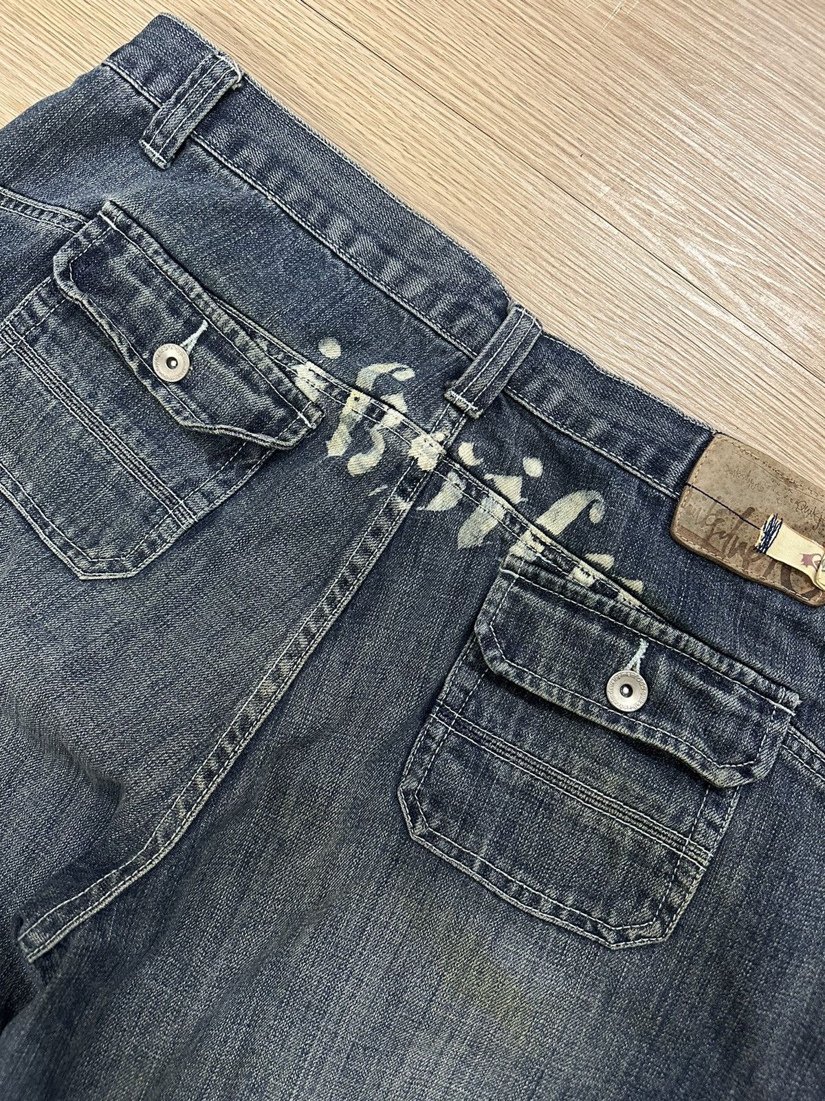 Beauty Beast × Quiksilver × Vintage Vintage Y2K Rare Beautiful Quiksilver Distressed Denim Pants Size US 36 / EU 52 - 12 Thumbnail
