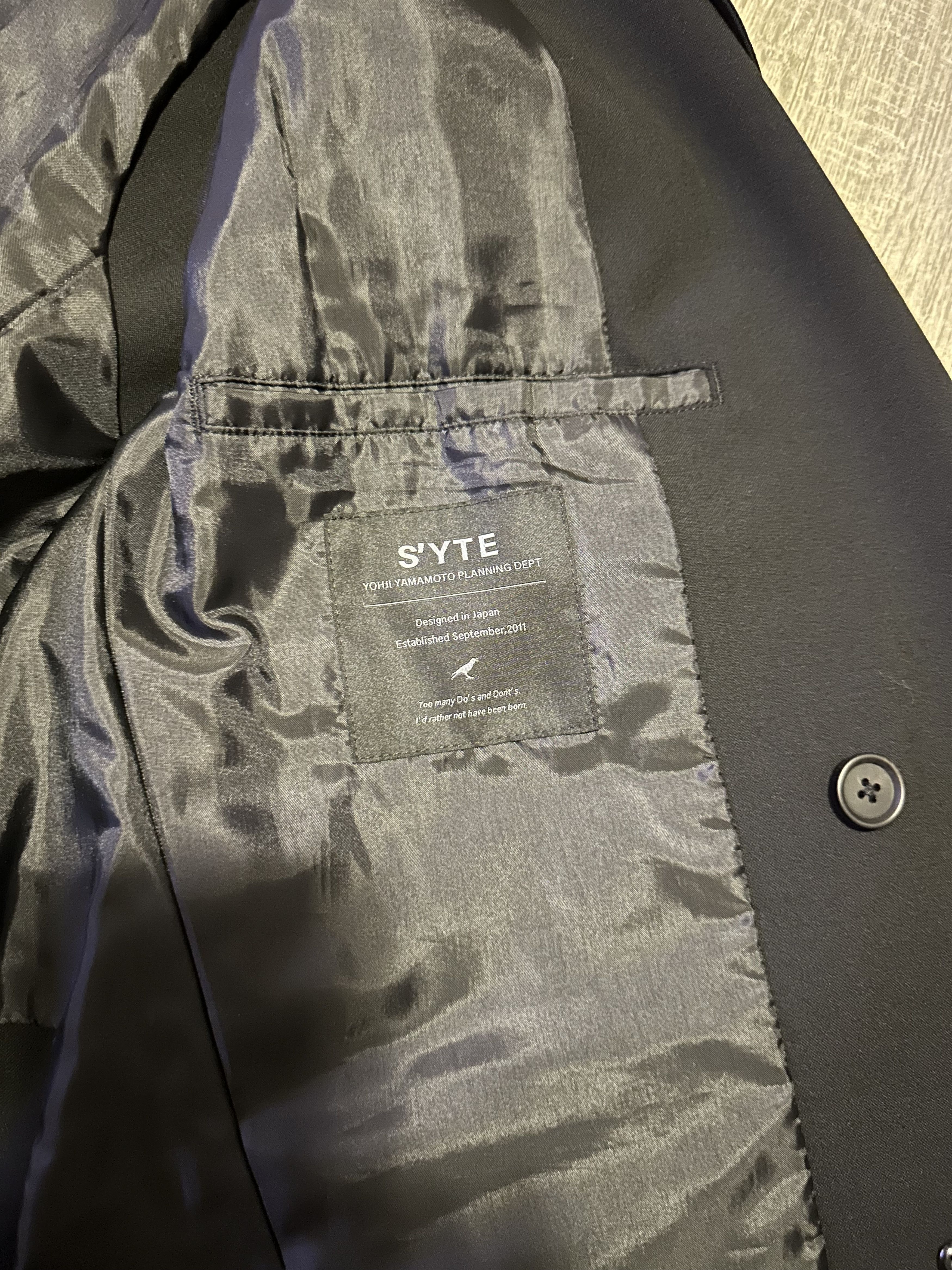 Yohji Yamamoto S'YTE is designed by yohji yamamoto atelier team Size US L / EU 52-54 / 3 - 4 Thumbnail
