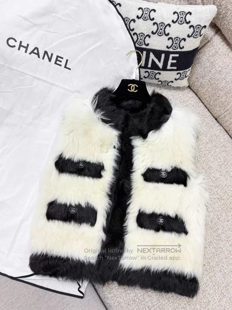 Chanel Chanel Four-pocket wool fur vest Size XS / US 0-2 / IT 36-38 - 2 Thumbnail