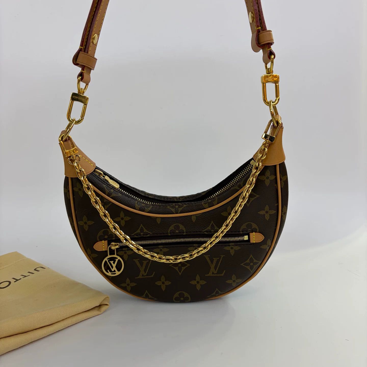 Louis Vuitton Pre-loved Bag Very good condition Size ONE SIZE - 1 Thumbnail