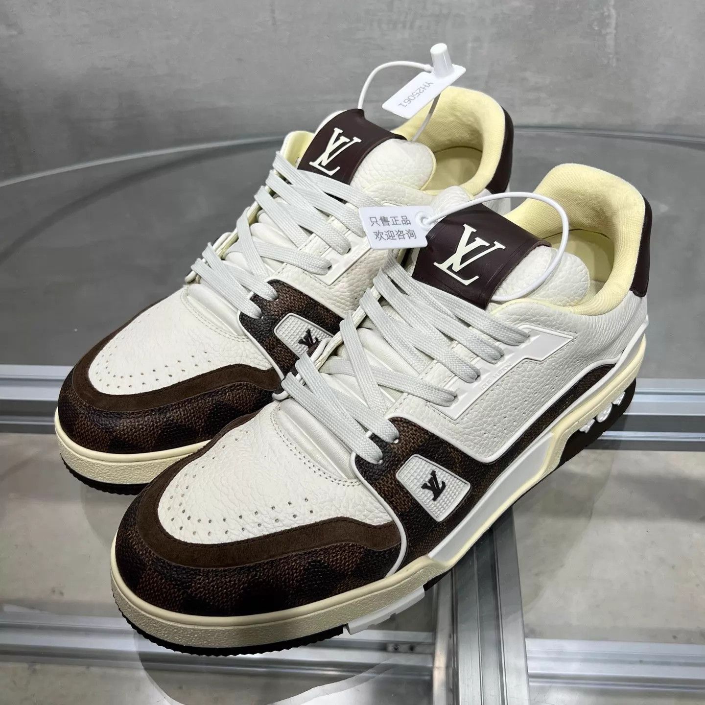 Louis Vuitton LV Trainer White/Brown UK7.5 (EU41.5) YH25061 Size US 8.5 / EU 41-42 - 2 Thumbnail