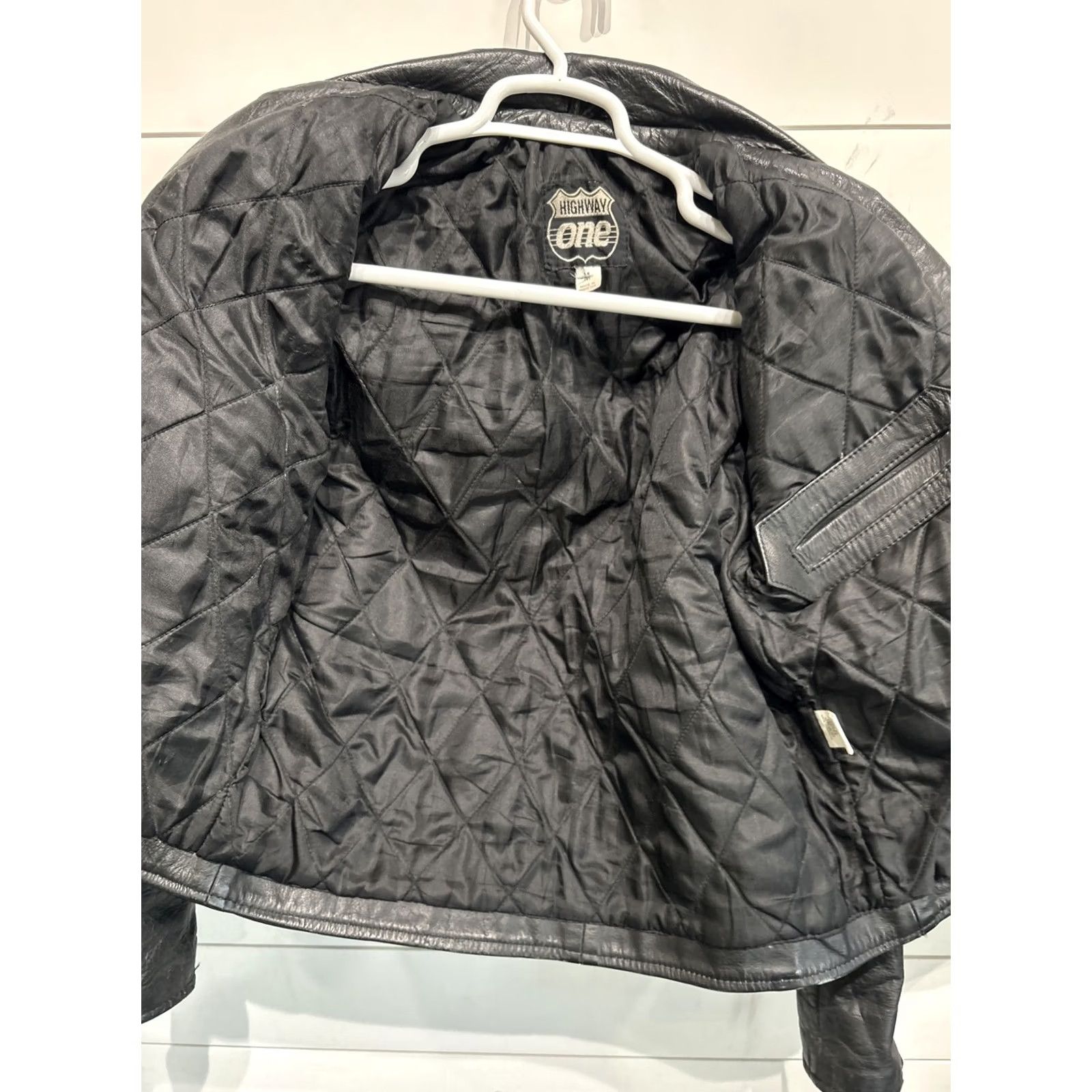 Vintage VINTAGE Hwy One Leather Motorcycle Jacket Coat Mens Size Medium Full Zip Black Leather Jacket Coat Casual, Workwear, Travel Mens Vintage 90s Size US M / EU 48-50 / 2 - 6 Thumbnail