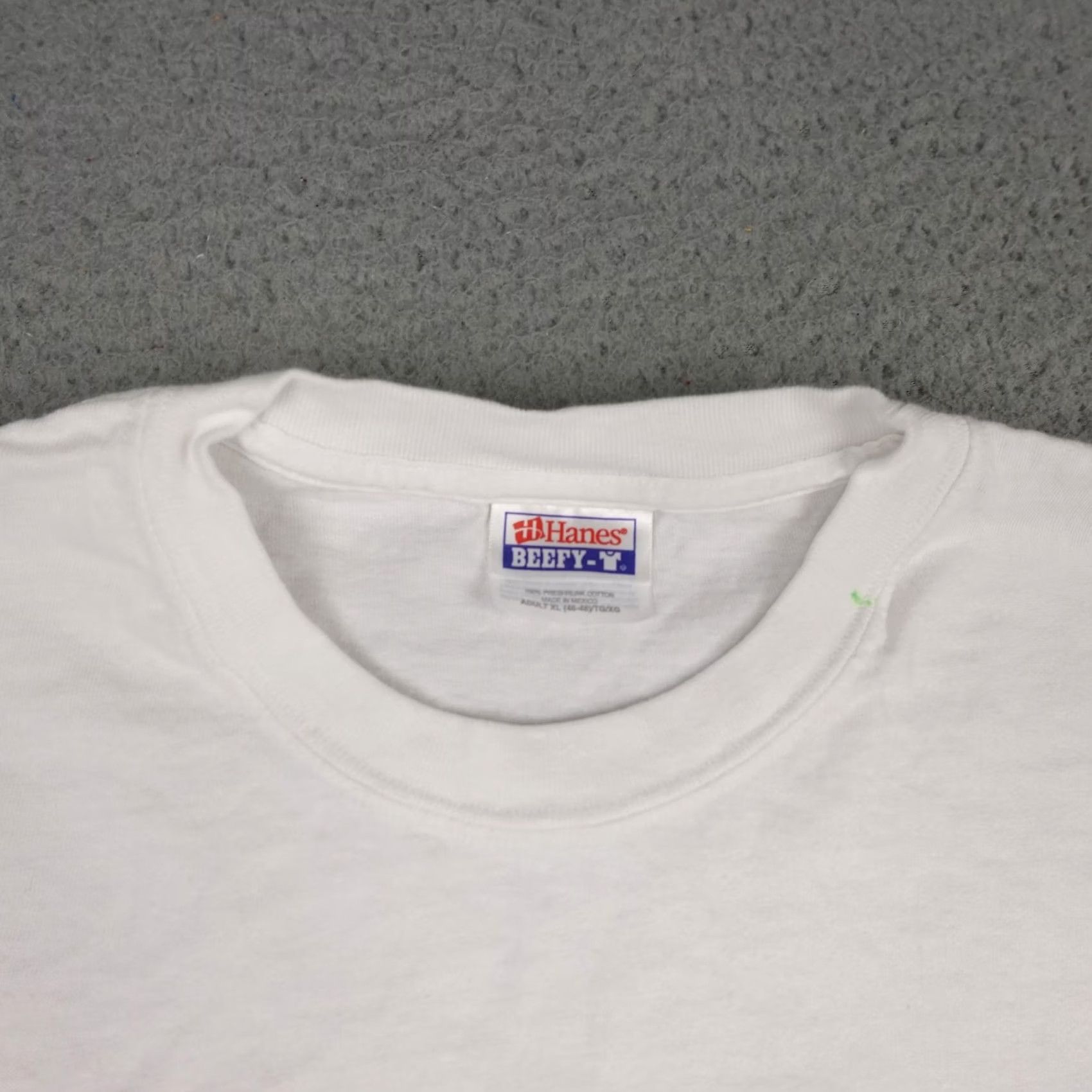 Hanes VINTAGE Hanes Snickers Shirt Mens XL White Graphic Print 90s Candy Promo Size US XL / EU 56 / 4 - 5 Thumbnail