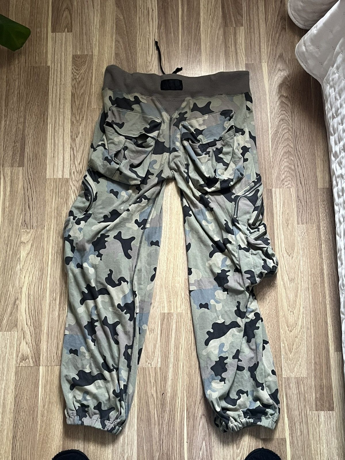Le Grande Bleu (L.G.B.) LGB shark boxer pants Size US 36 / EU 52 - 2 Thumbnail