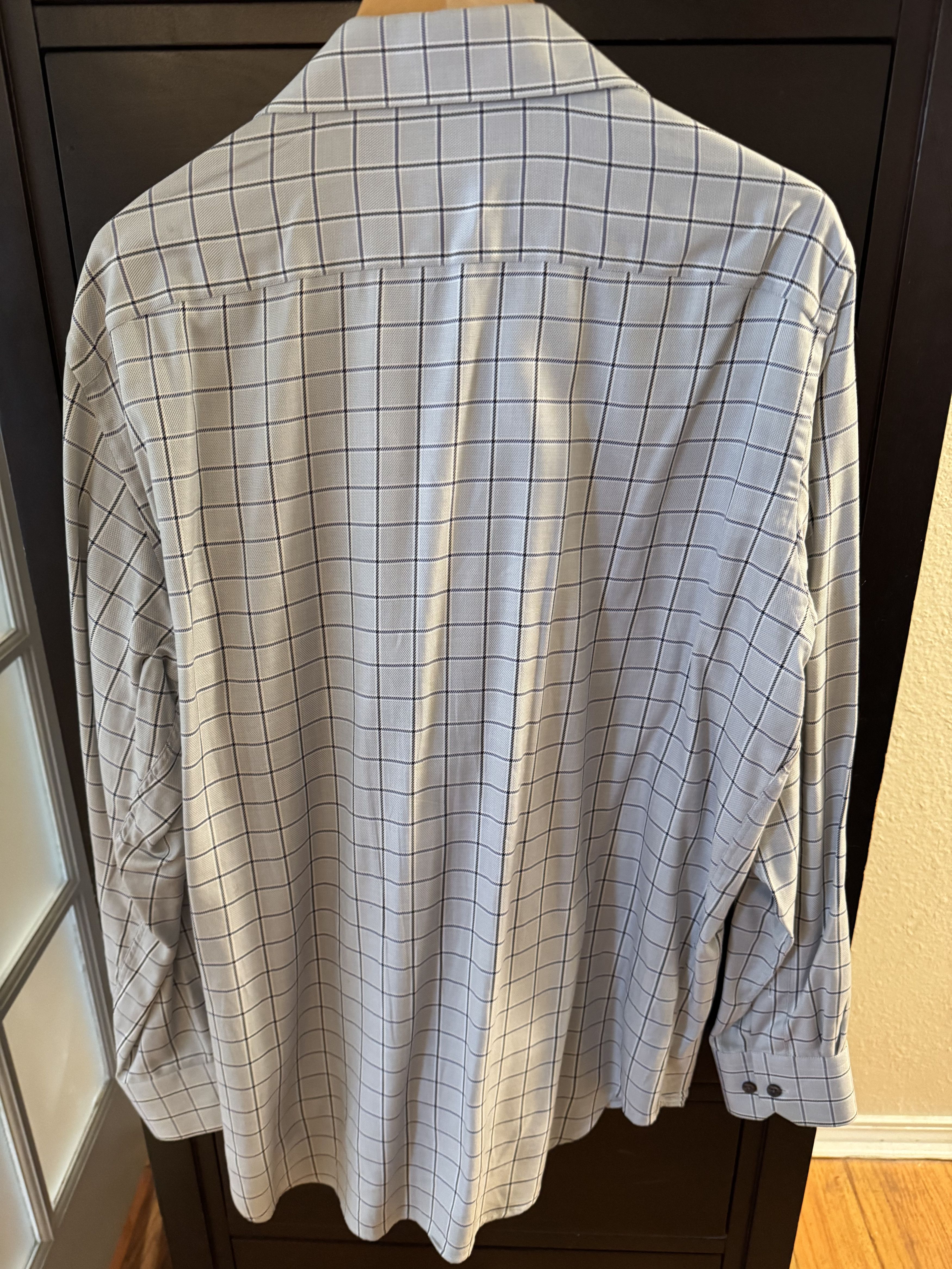 Saks Fifth Avenue Saks Fifth Ave Dress Shirt. US L. Gently Used Size US L / EU 52-54 / 3 - 5 Thumbnail