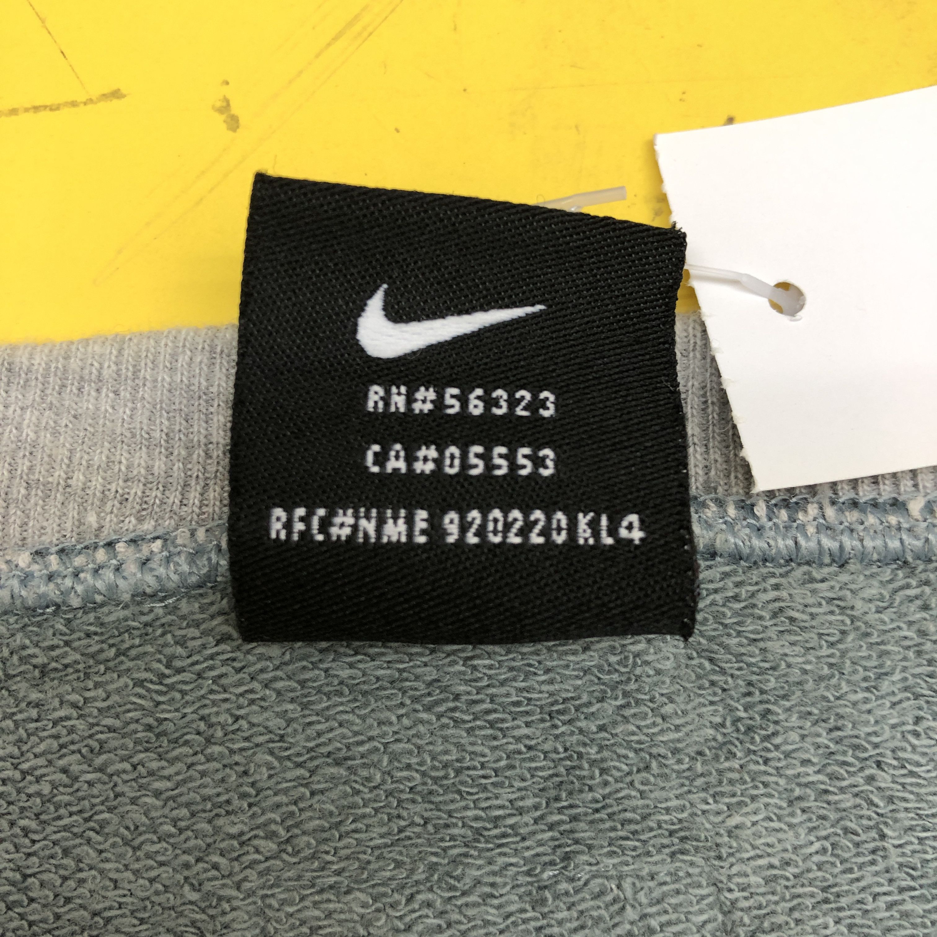 Nike × Vintage Vintage Nike Sweatshirt Nike Swoosh Sweater Jumper Size US L / EU 52-54 / 3 - 9 Thumbnail