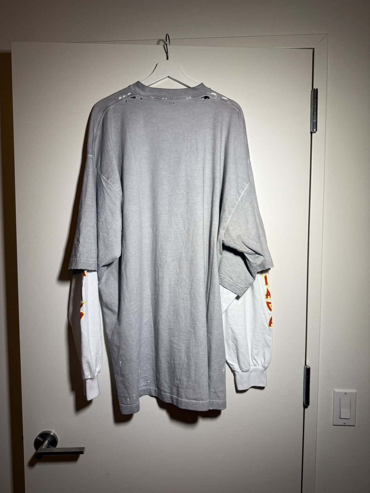 Balenciaga Balenciaga Metal Vintage Oversized T-Shirt Size US L / EU 52-54 / 3 - 8 Thumbnail