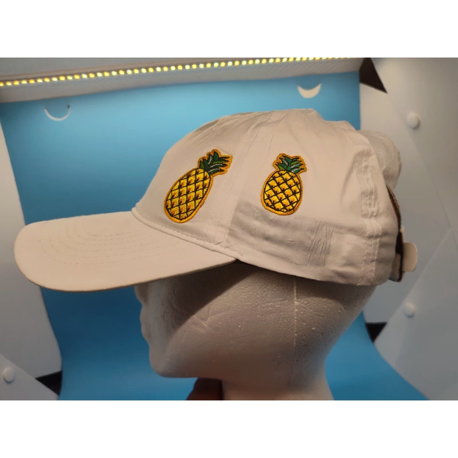 Callaway Callaway Golf Hat Cap Womens One Size White Floral Pony Tail Strap Back Ponyflo Flowers Fruit Flamingo Hawaiian Garden Style Golf Hat Womens Size ONE SIZE - 5 Thumbnail