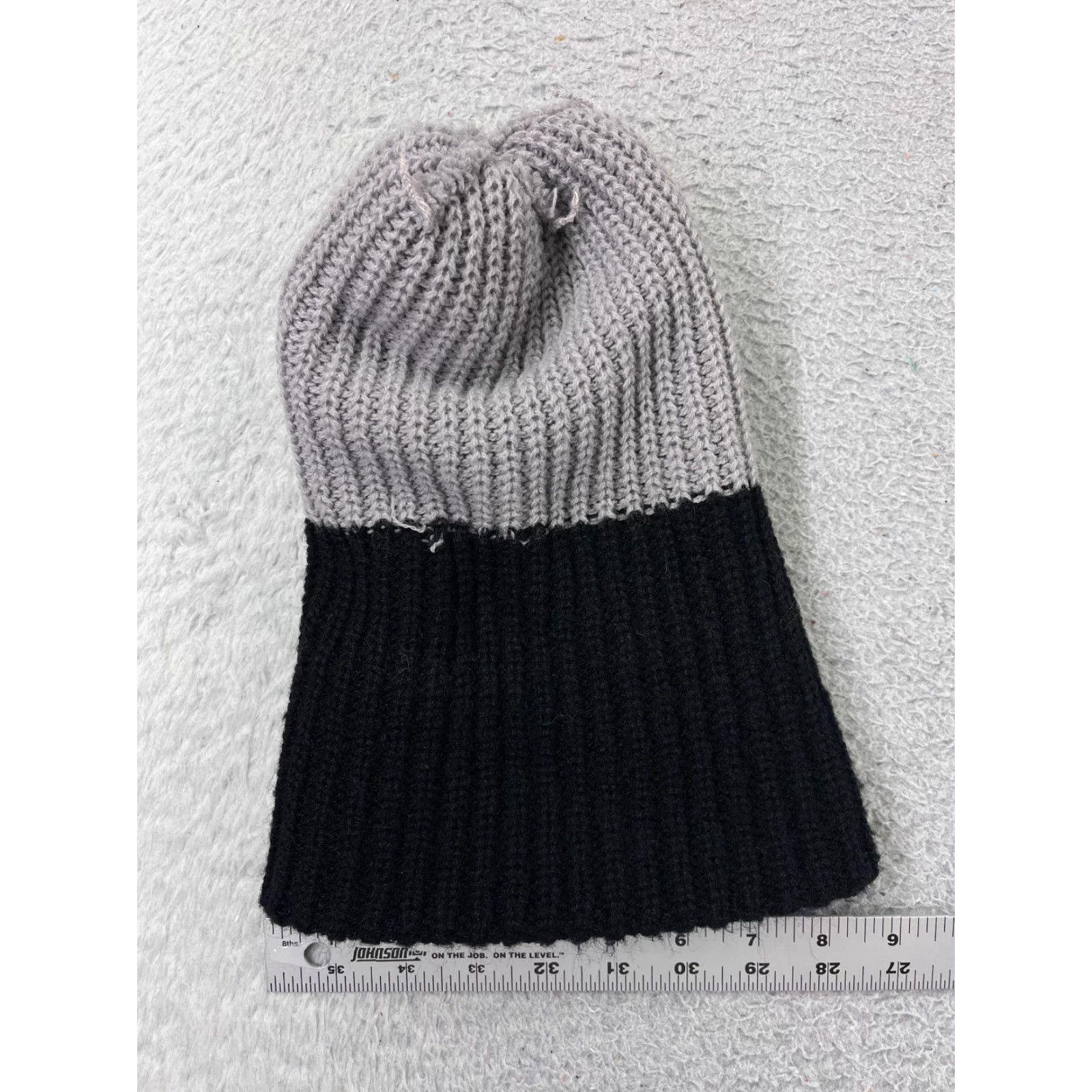 Vintage Unbranded Beanie Toque Adult One Size Gray Black Knit 100% Acrylic Snow Pom Size ONE SIZE - 4 Thumbnail