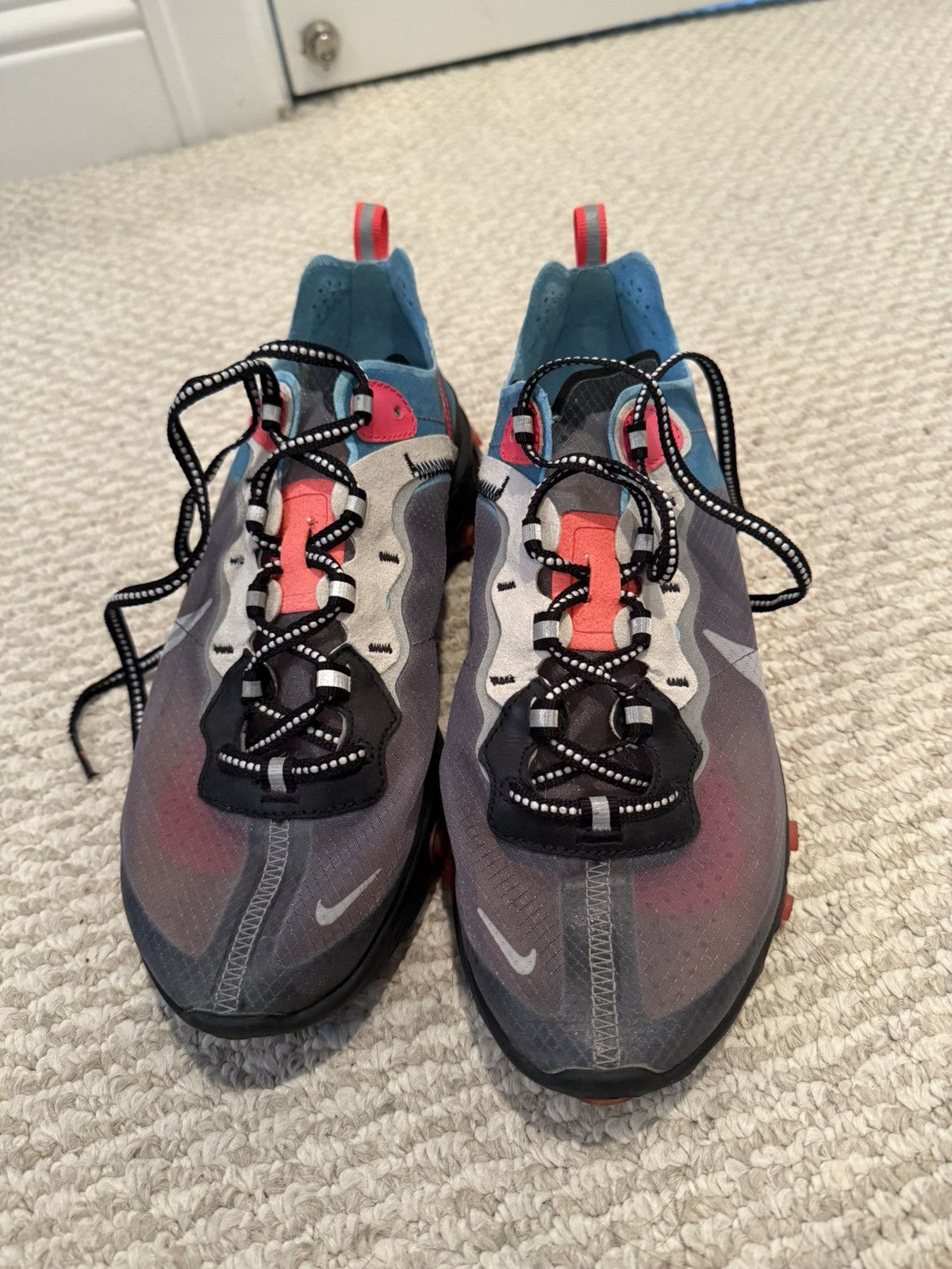 Nike Nike React Element 87 Solar Red Size US 8.5 / EU 41-42 - 3 Thumbnail