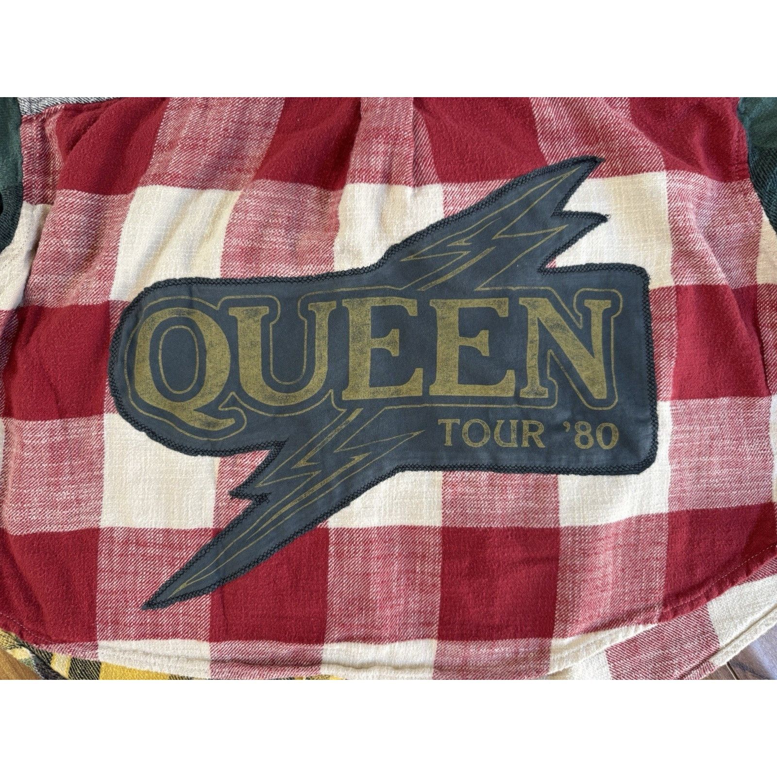 American Eagle Outfitters QUEEN Plaid Crop Flannel Upcycled Retro Vintage Grunge Sz M Size M / US 6-8 / IT 42-44 - 7 Thumbnail