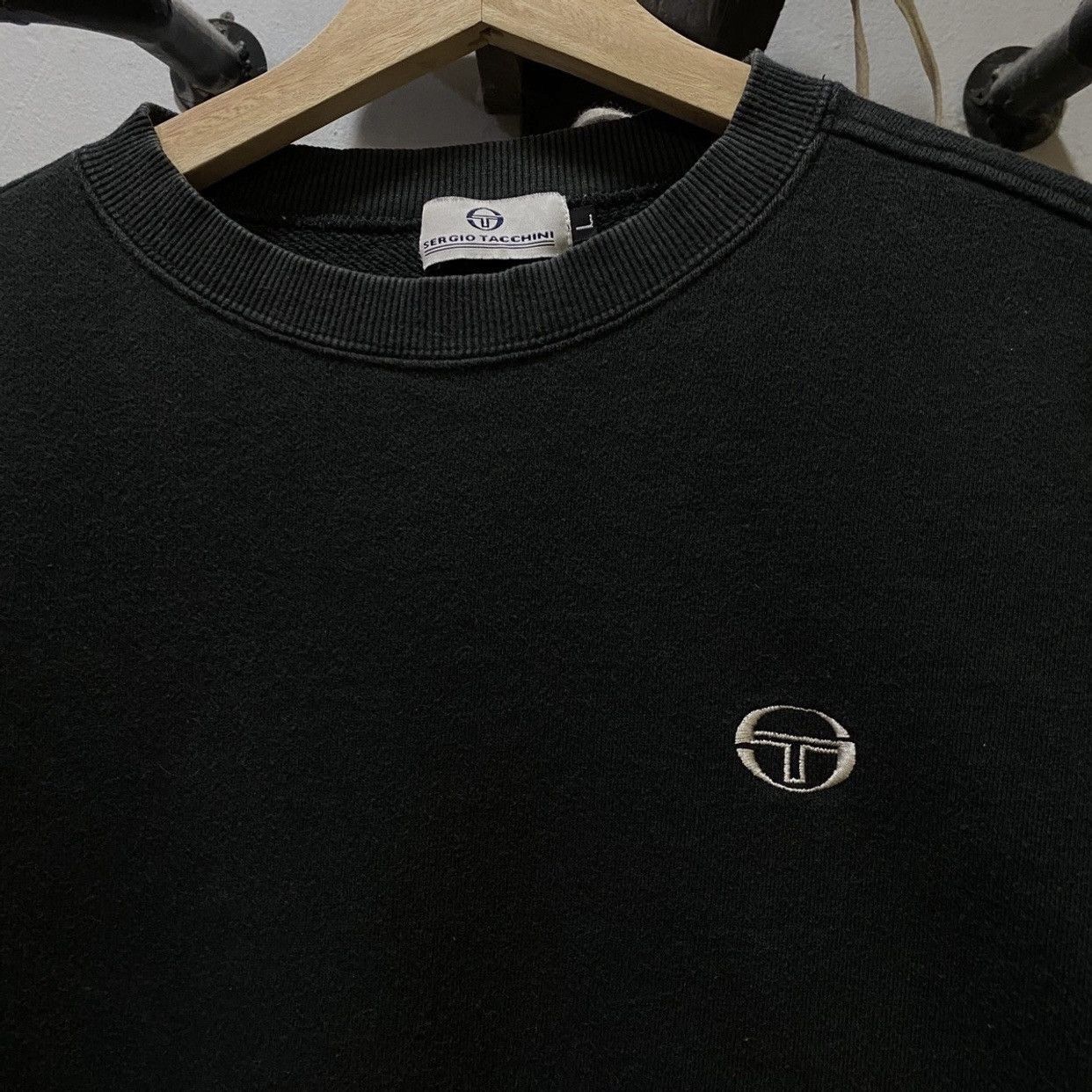 Sergio Tacchini Vintage 90s Sergio Tacchini Black Sweatshirts L Size US L / EU 52-54 / 3 - 3 Thumbnail