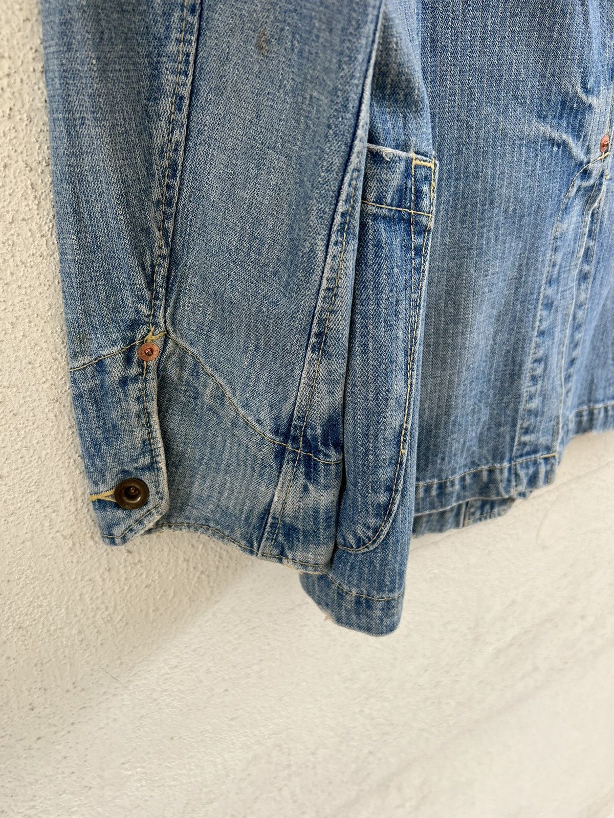 Levi's Vintage 2004 Levi’s Redloop Fade Blue HBT Denim Chore Jacket Size US M / EU 48-50 / 2 - 14 Thumbnail