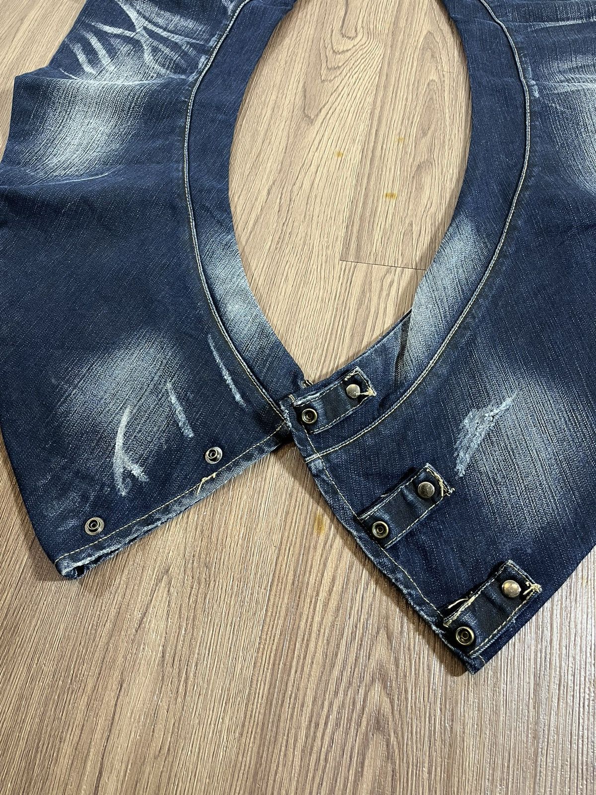 PPFM PPFM Curved Arch Distressed Denim Jeans Size US 33 - 8 Thumbnail